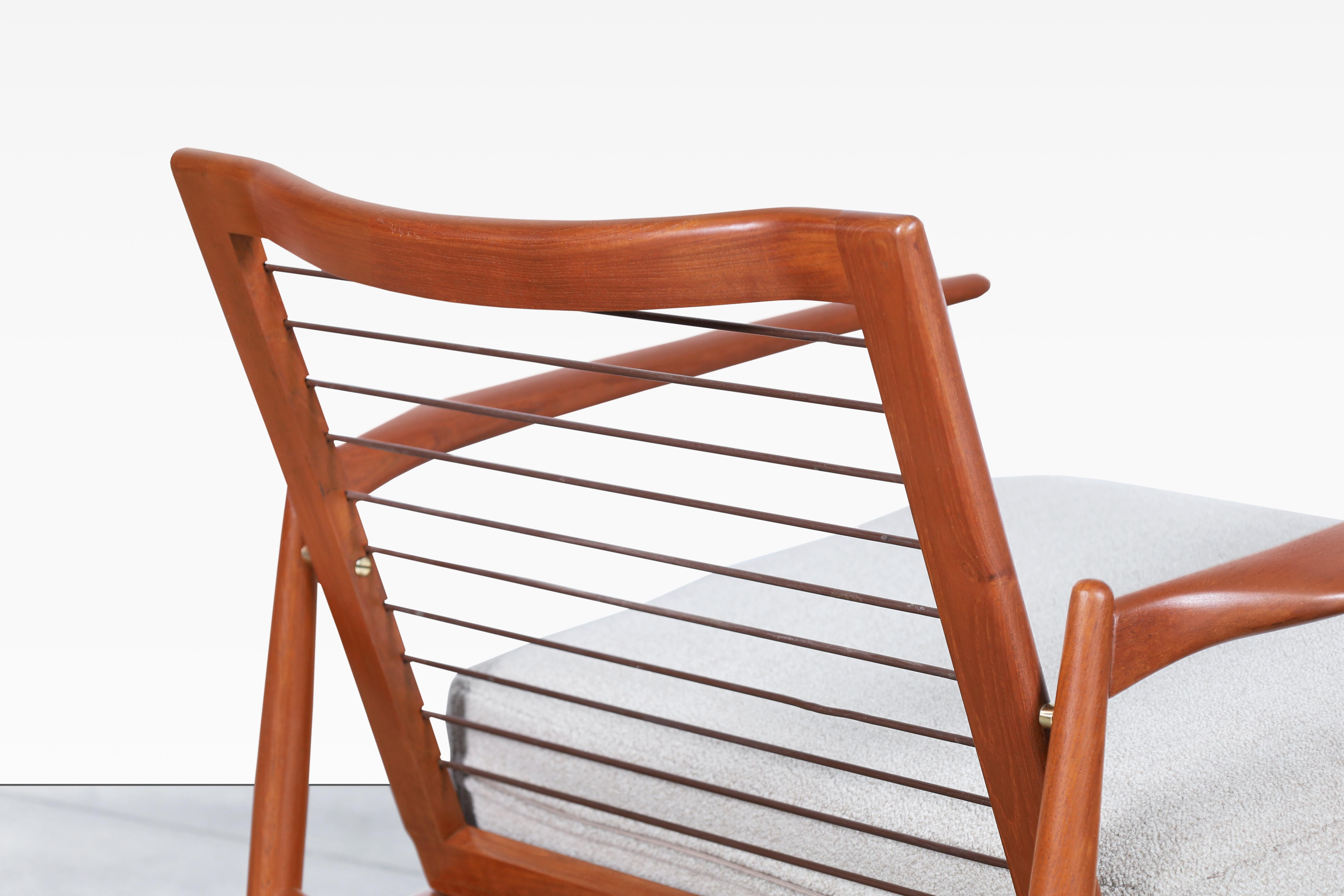 Danish Modern Teak Lounge Chairs by Ib Kofod Larsen for Selig For Sale 5