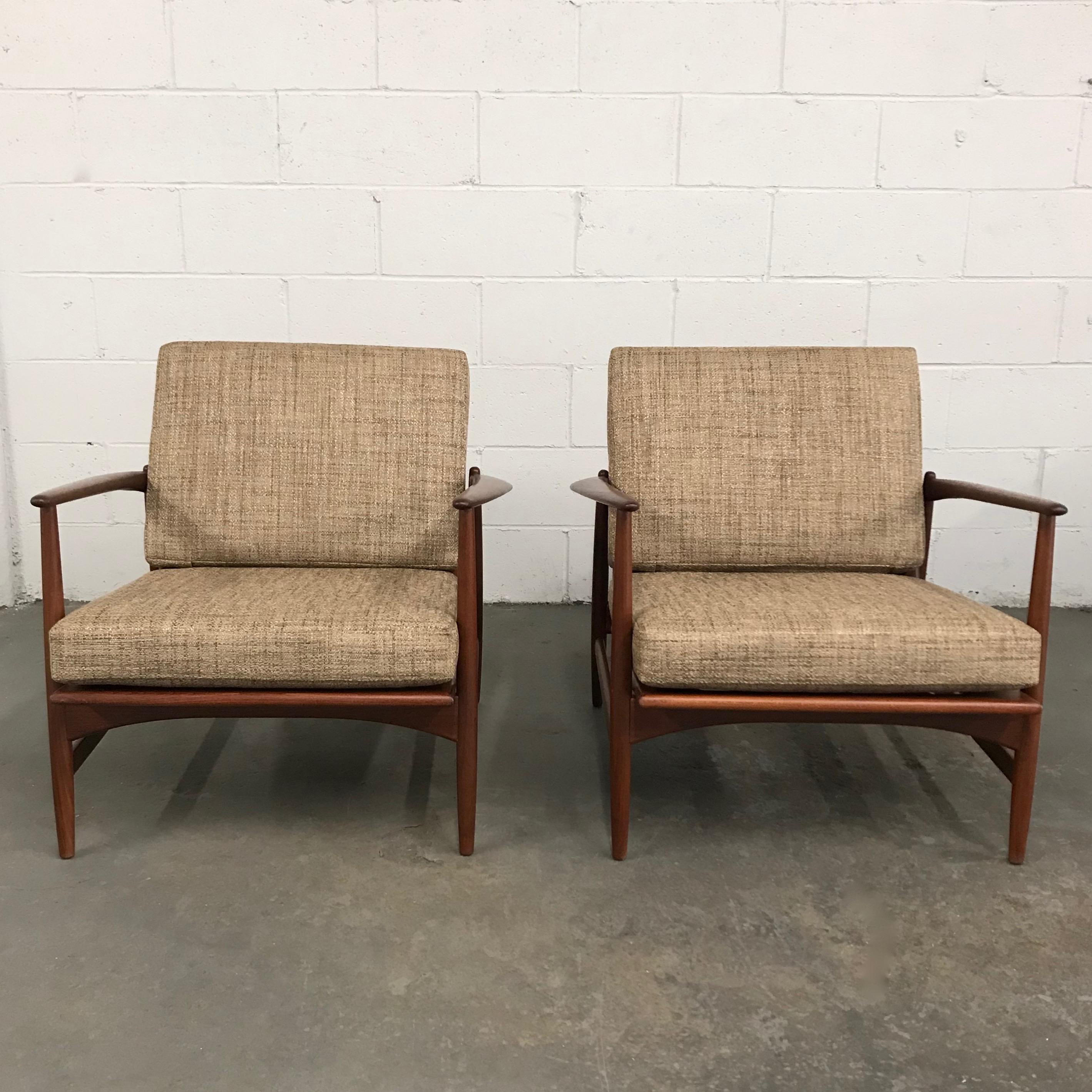 Danish Modern Teak Lounge Chairs by Ib Kofod Larsen for Selig In Good Condition In Brooklyn, NY