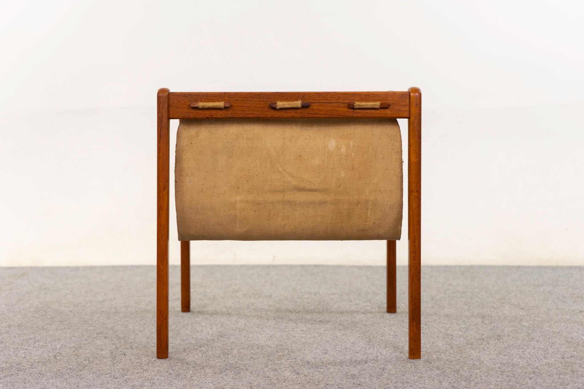 Danish Modern Teak Magazine/Side Table by Spottrup In Good Condition For Sale In VANCOUVER, CA
