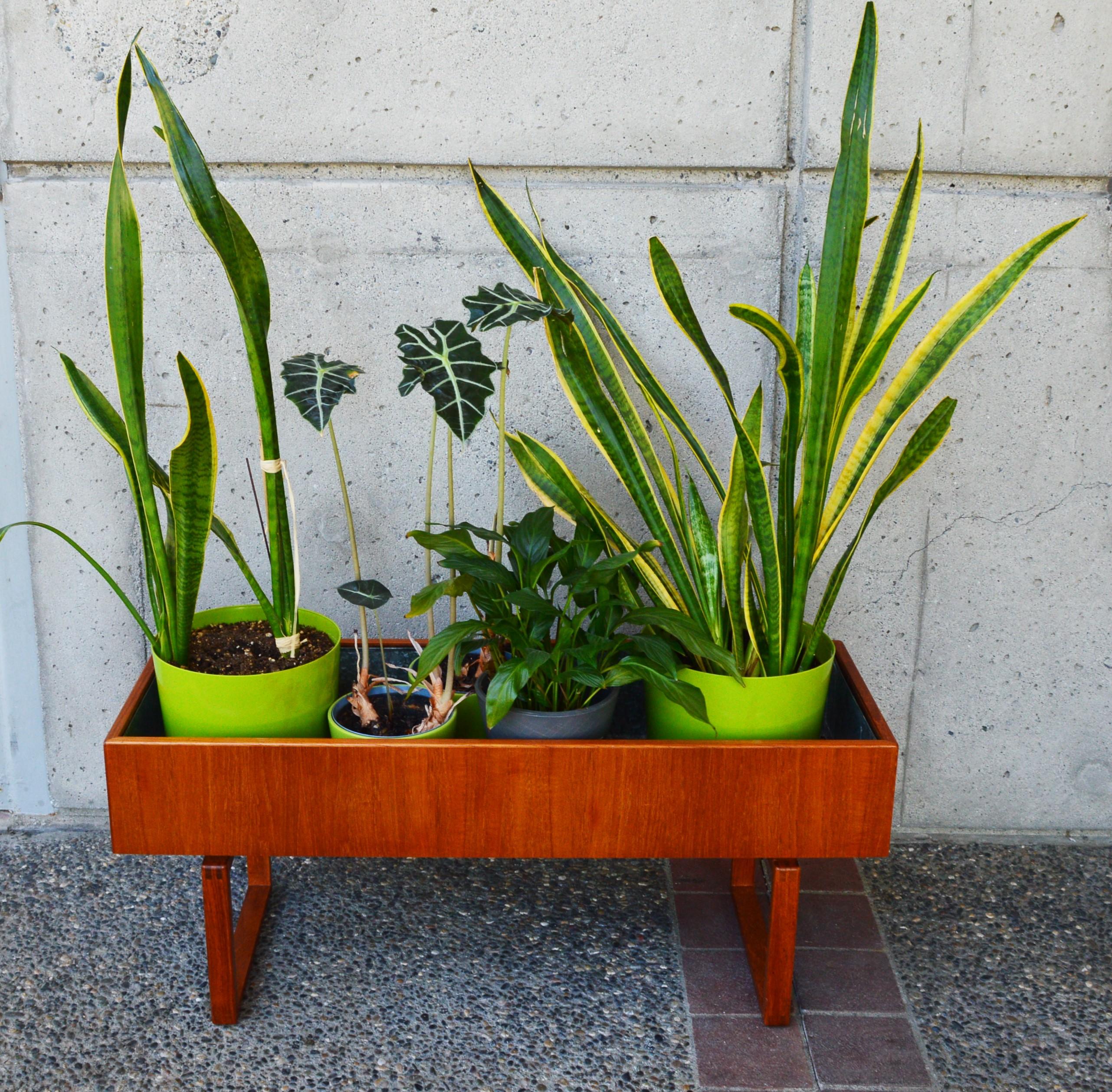 Mid-20th Century Danish Modern Teak Minimalist Floating Planter Box by Kai Kristiansen For Sale