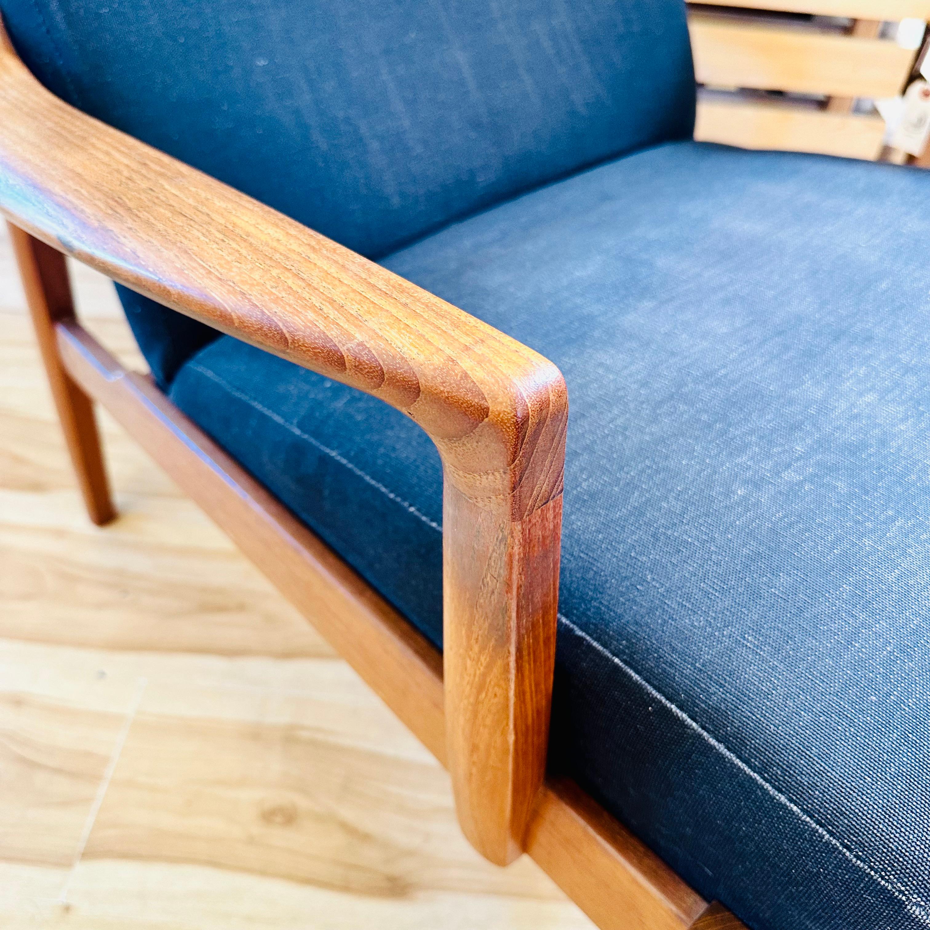 Danish Modern Teak Model 125 Lounge Chair by Tove and Edvard Kindt-Larsen 5