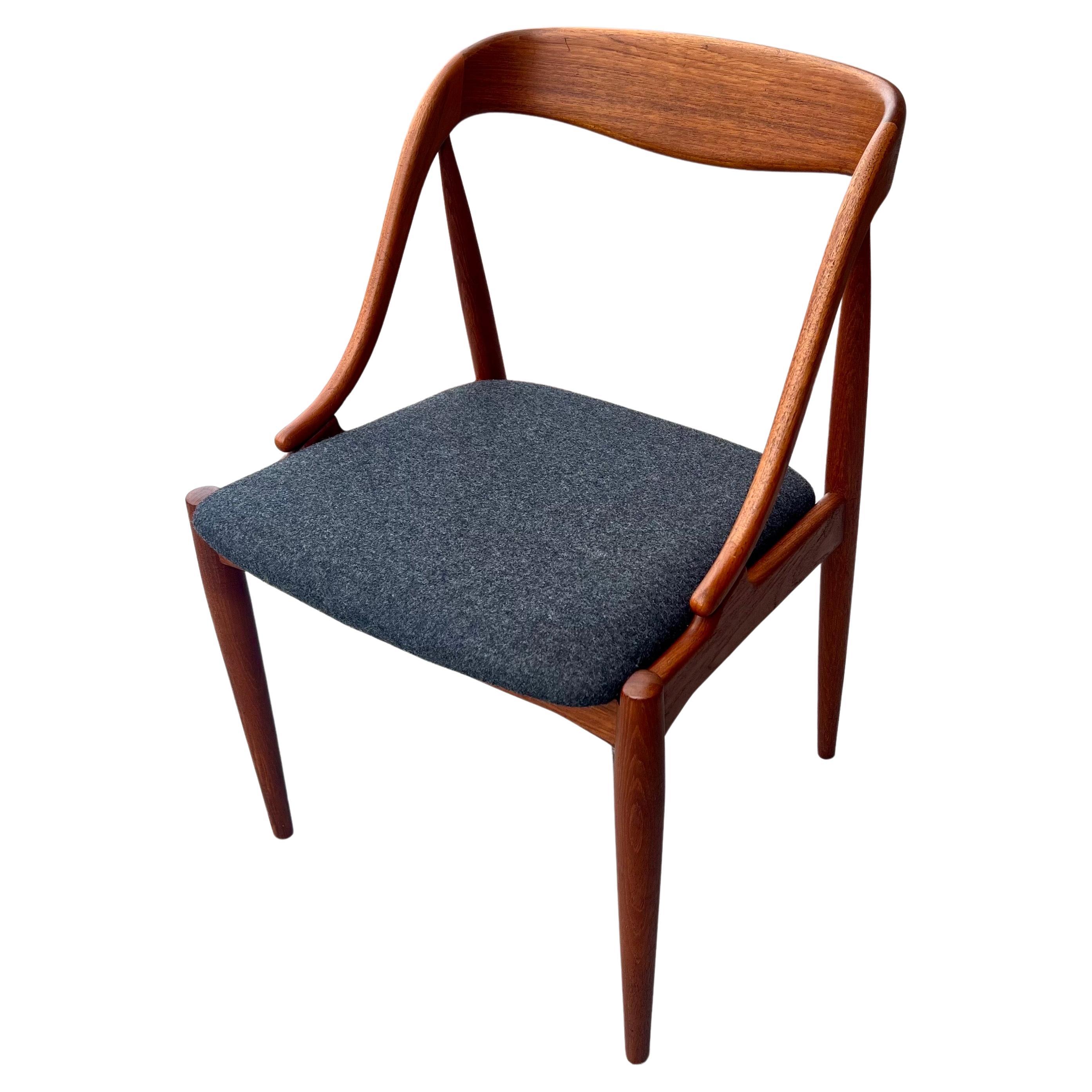 Danish Modern teak Model 16 Chair by Johannes Andersen for Uldum Mobler For Sale