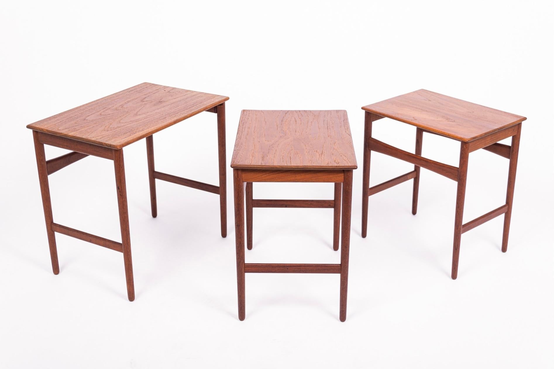 Danish Modern Teak Nesting Side Tables by Hans J. Wegner, 1960s For Sale 1
