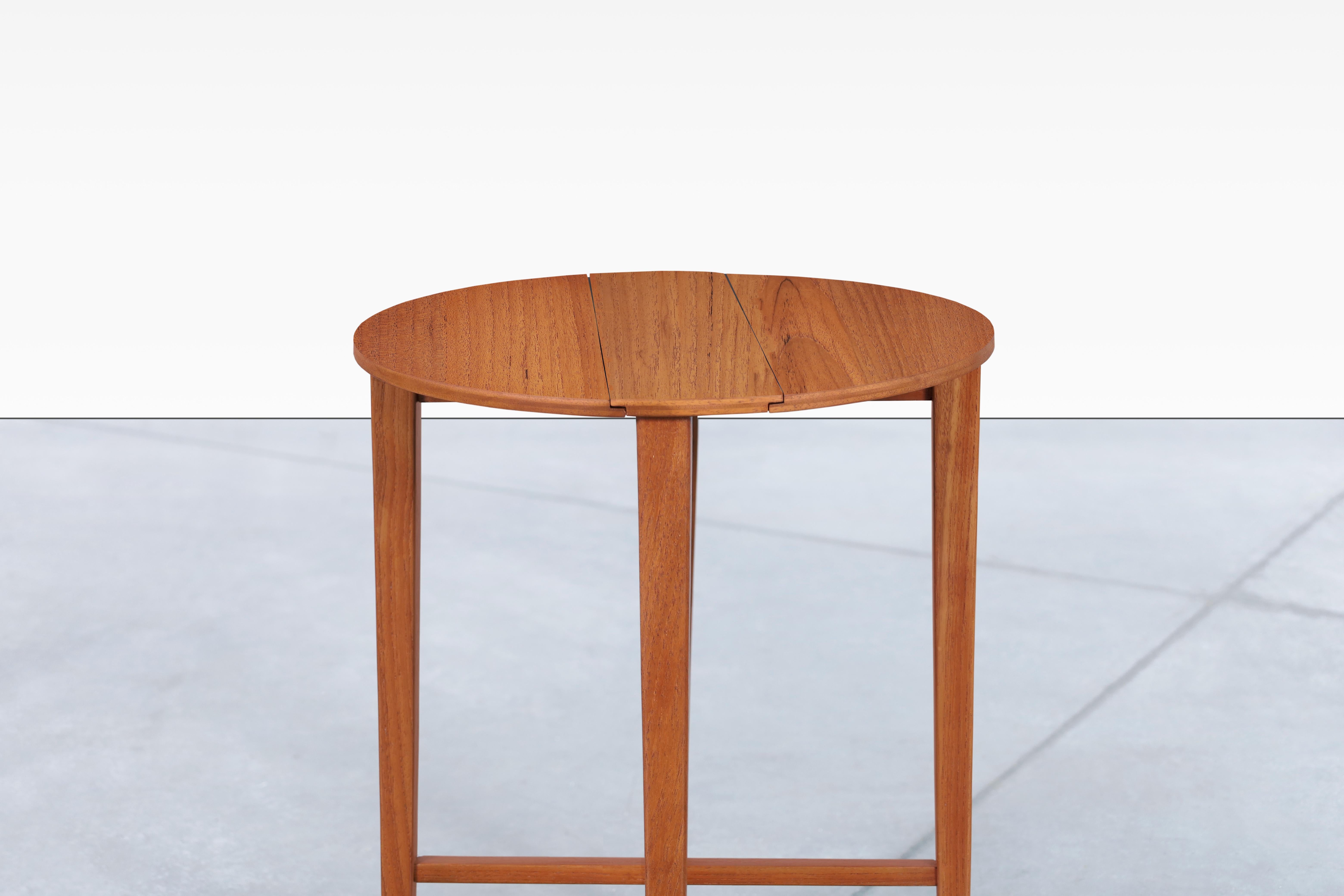 Danish Modern Teak Nesting Table by Carlo Jensen for Poul Hundevad For Sale 4