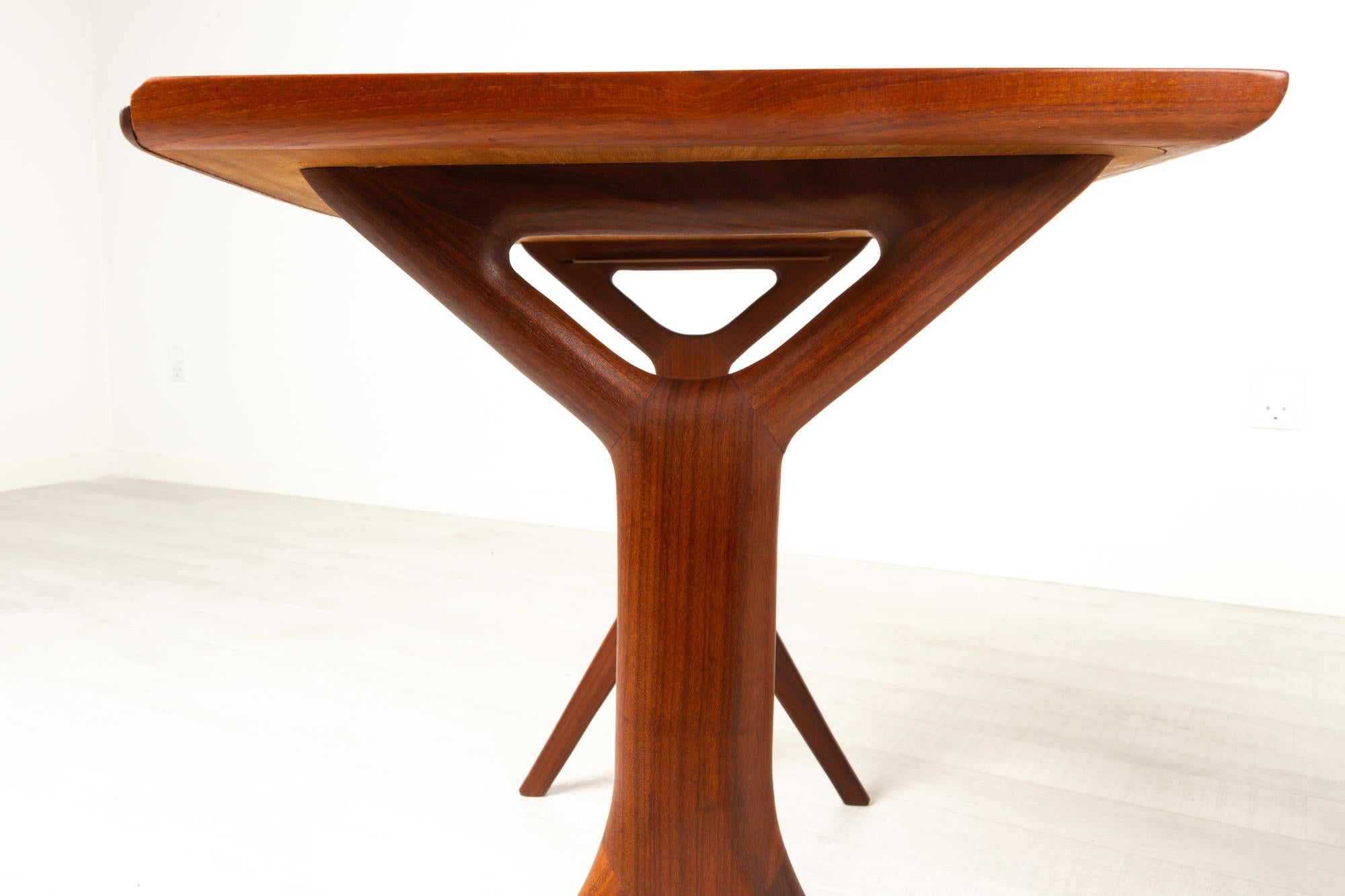 Tables gigognes danoises modernes en teck de Johannes Andersen pour CFC, années 1960 en vente 9