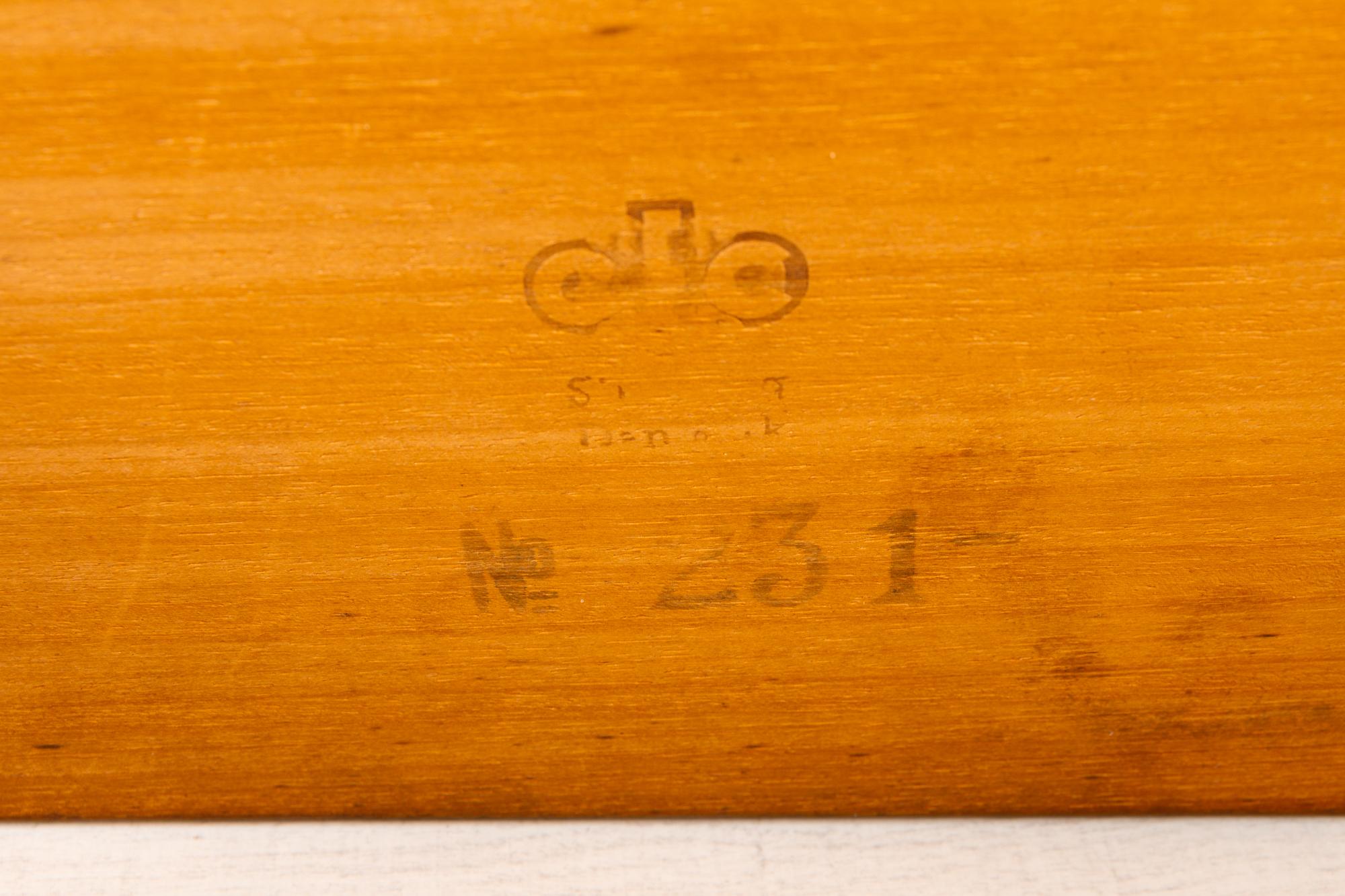 Tables gigognes danoises modernes en teck de Johannes Andersen pour CFC, années 1960 en vente 13