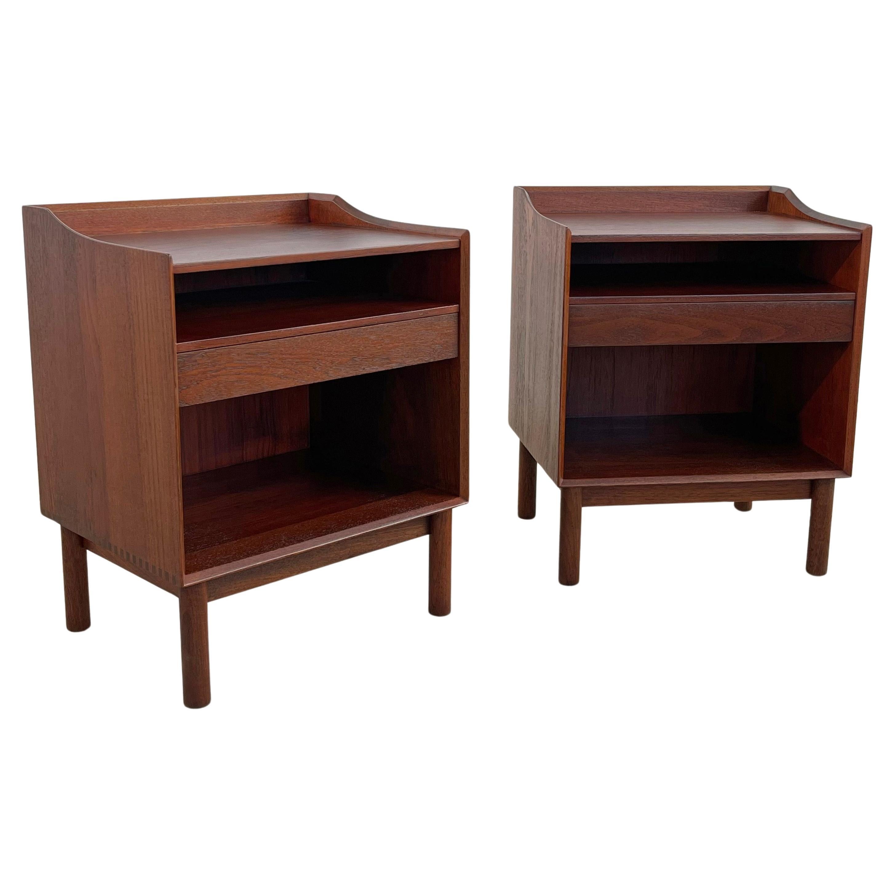 Danish Modern Teak Nighstands By Peter Hvidt And Orla Molgaard-Nielsen