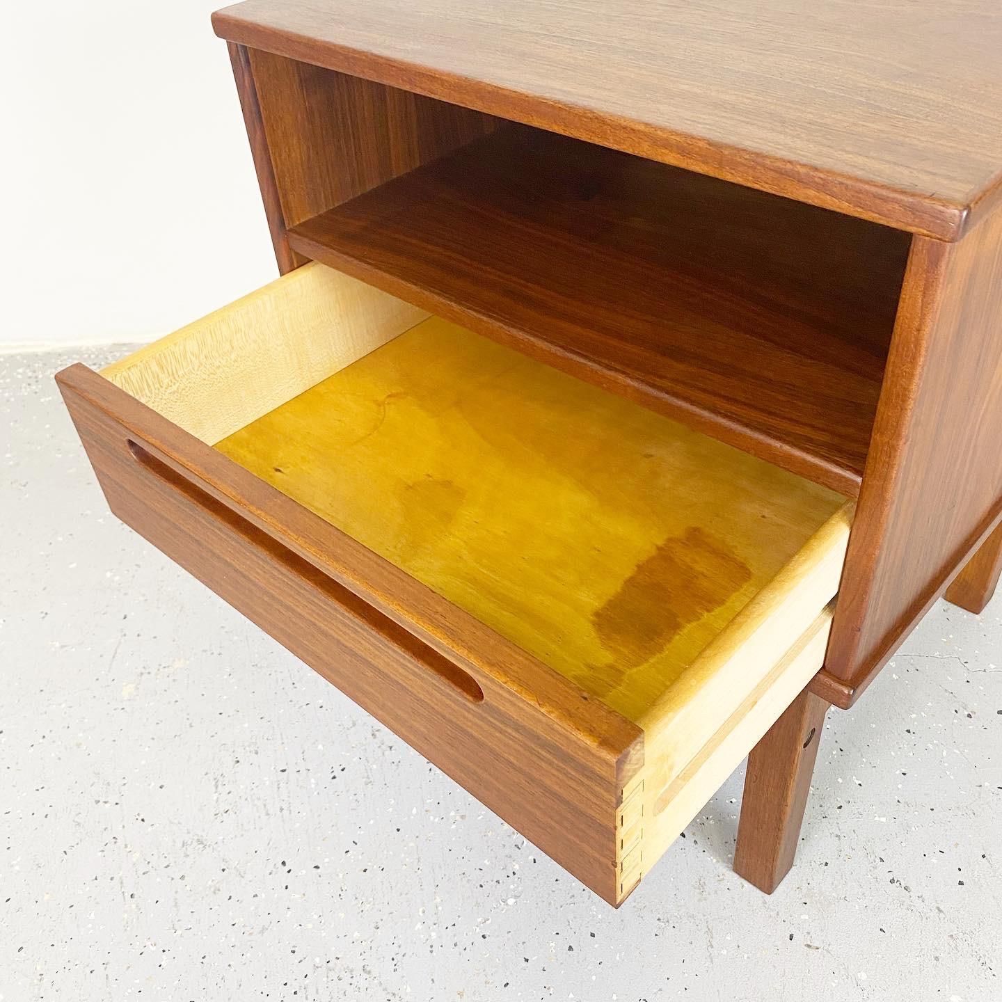 Simple and beautiful single drawer night stand in oiled teak by Nils Jonsson.