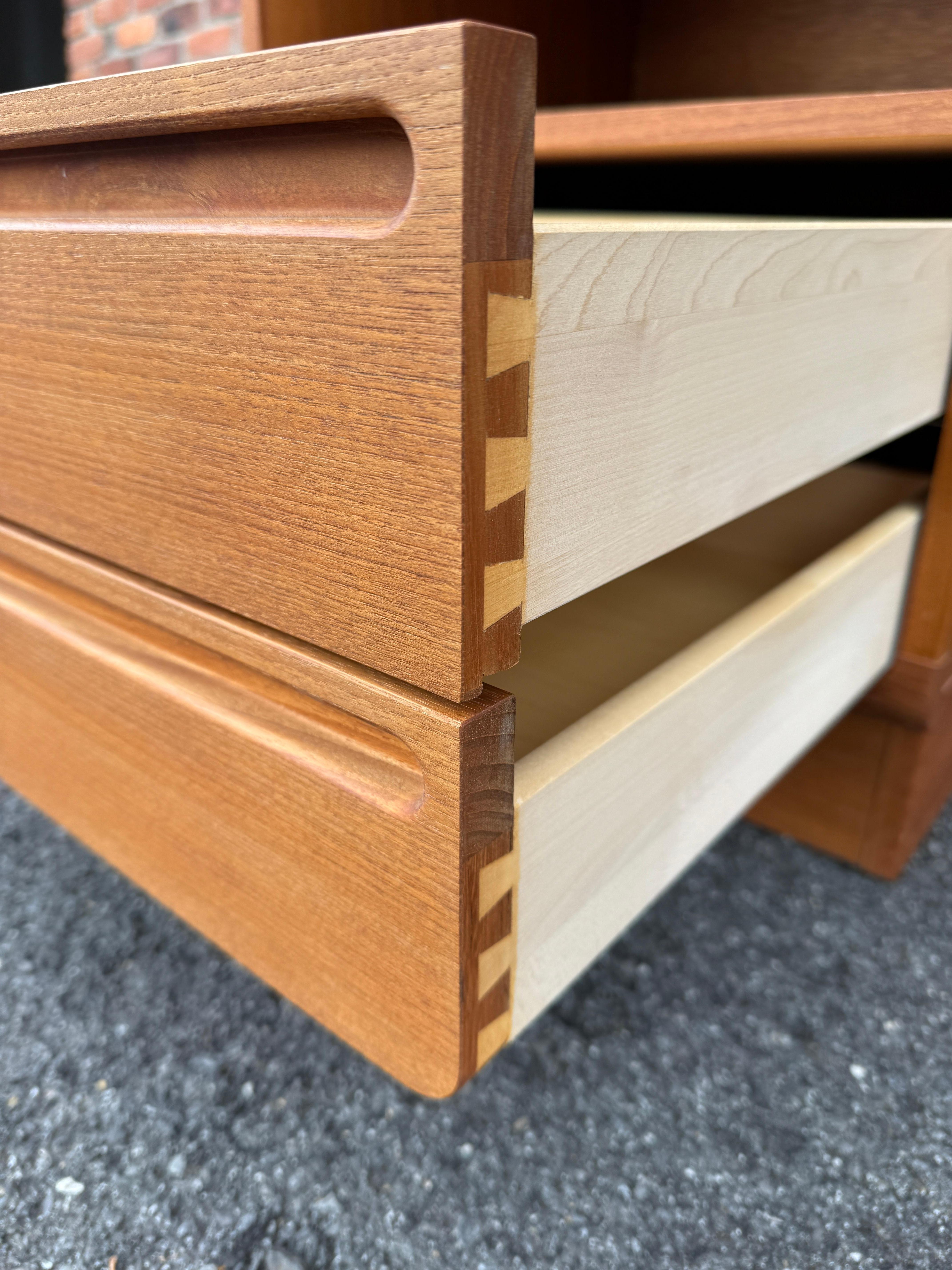 Danish Modern Teak Nightstand by Nils Jonsson for Torring Mobelfabrik For Sale 1