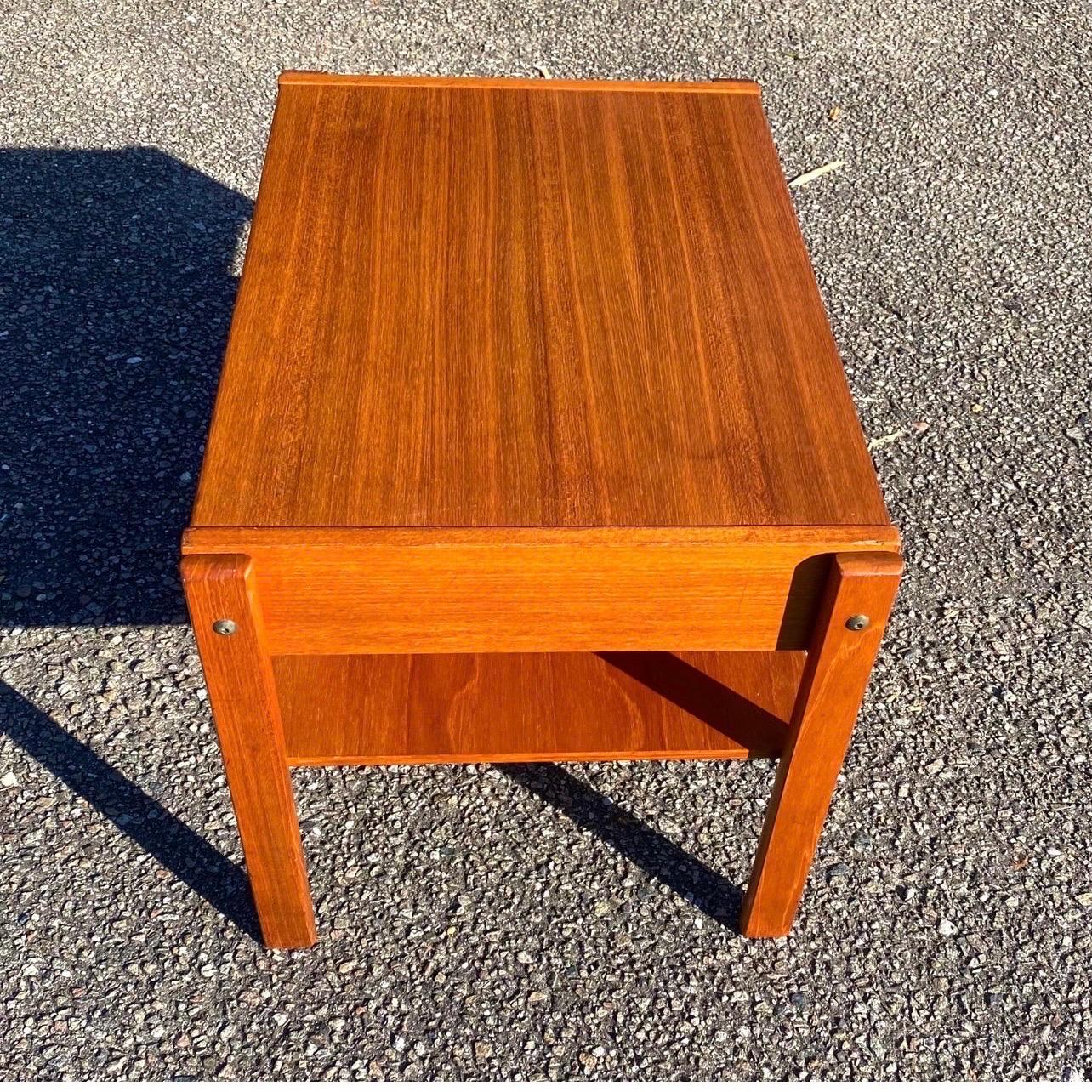 Danish Modern Teak Nightstand/End Table 4