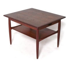 Comodino o tavolino moderno danese in teak Metà secolo moderno, circa 1960