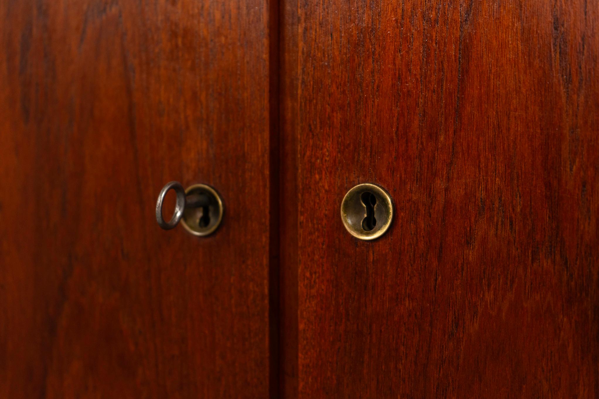 Credenza moderna danese di metà secolo in teak e oak di Borg Mogensen In condizioni buone a VANCOUVER, CA