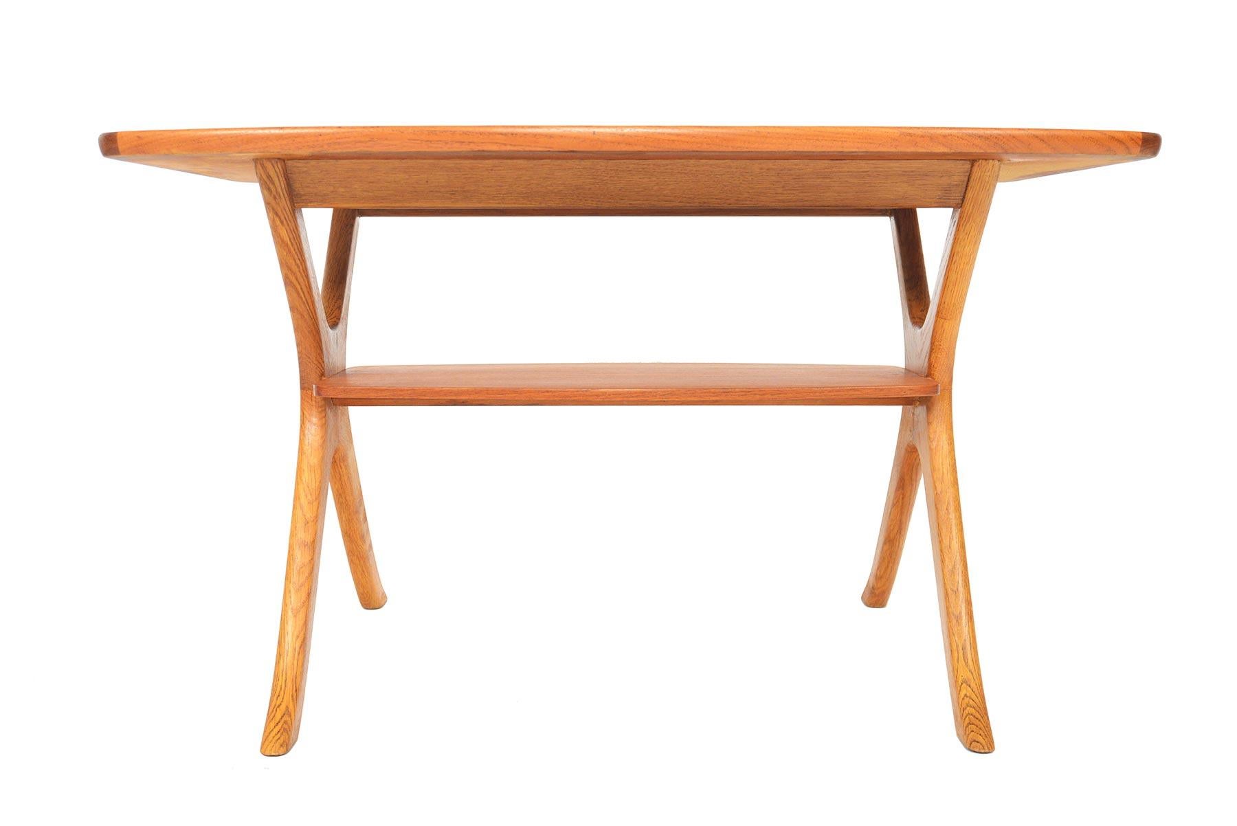 Danish Modern Teak and Oak Swag Leg Coffee Table In Good Condition In Berkeley, CA