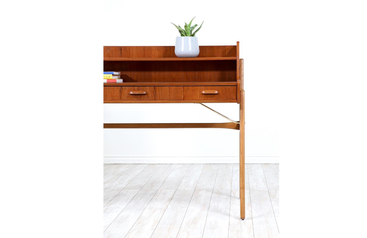 Johannes Andersen Teak & Oak Two-Tier Desk with Brass Accents for Møbelfabrik F. For Sale 4