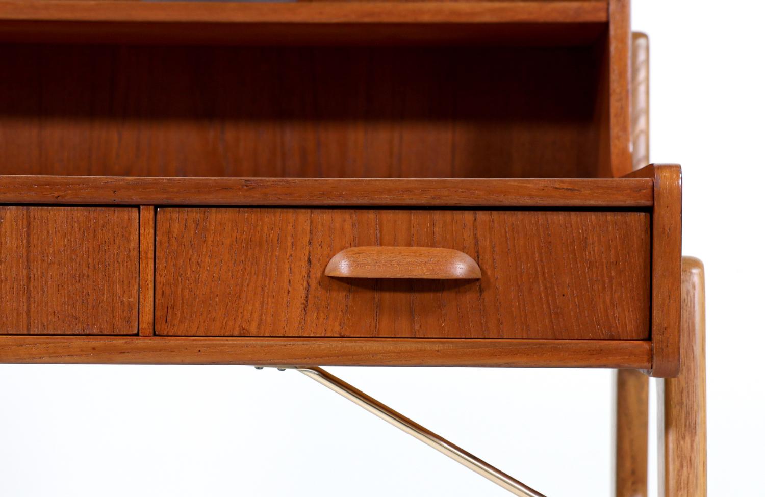 Johannes Andersen Teak & Oak Two-Tier Desk with Brass Accents for Møbelfabrik F. For Sale 6