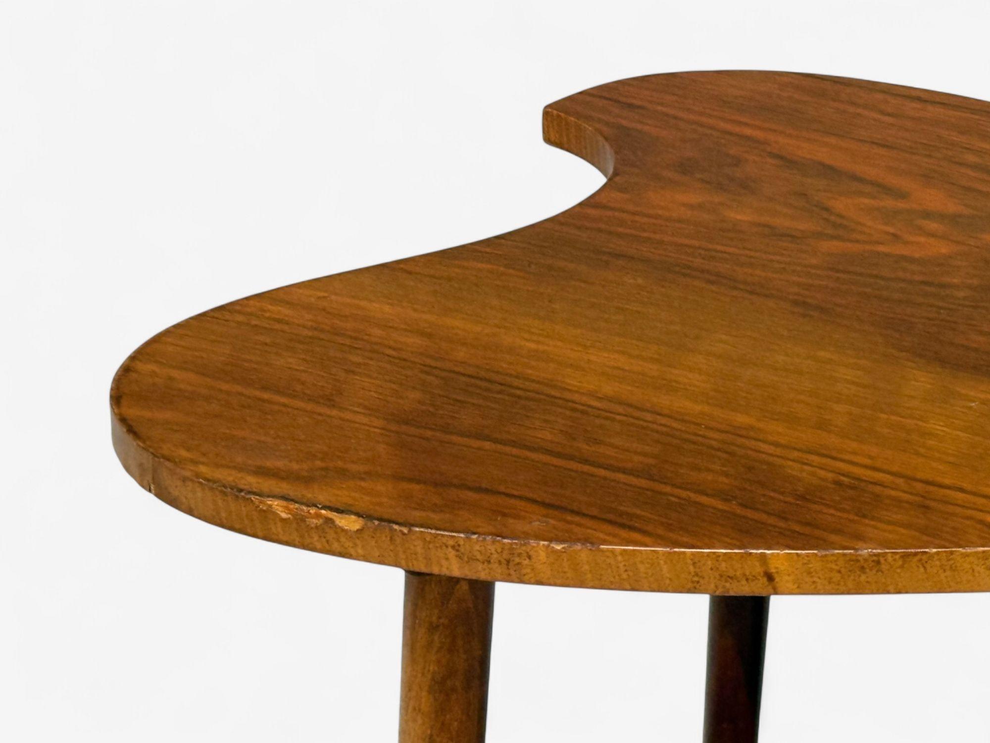 Danish Modern, Teak, Organic Form Side Table, Denmark, 1950s For Sale 4