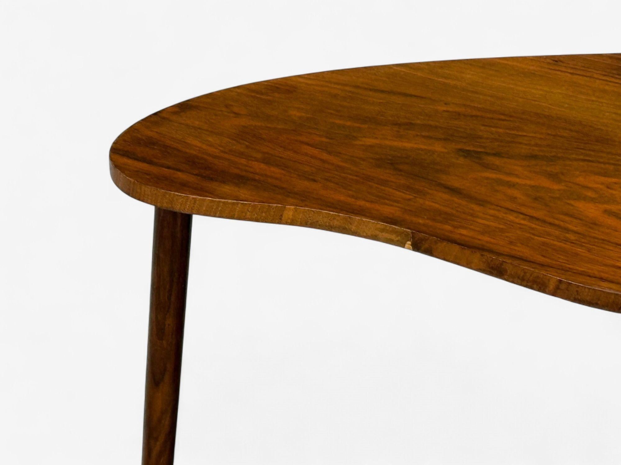 Danish Modern, Teak, Organic Form Side Table, Denmark, 1950s For Sale 2