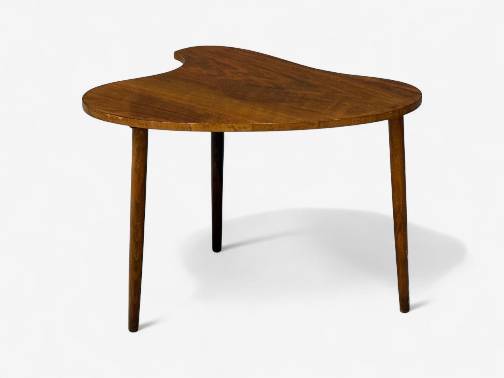 Danish Modern, Teak, Organic Form Side Table, Denmark, 1950s For Sale 3