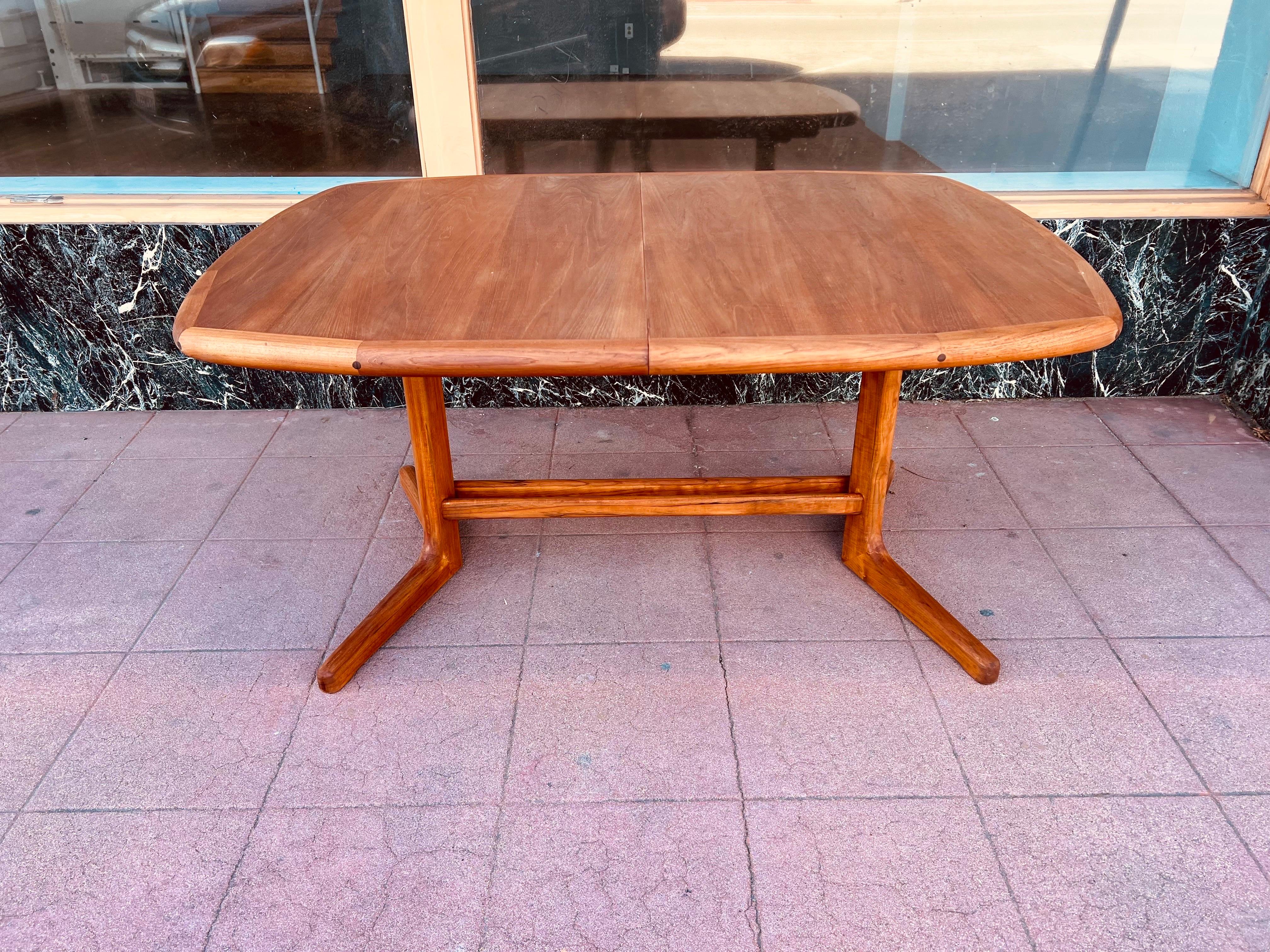 Danish Modern Teak Oval Extendable Dining Table Extra Long Double Leaf 1