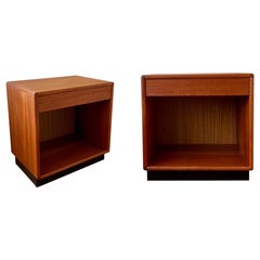 Danish Modern Teak Pair of Nightstands with Drawer