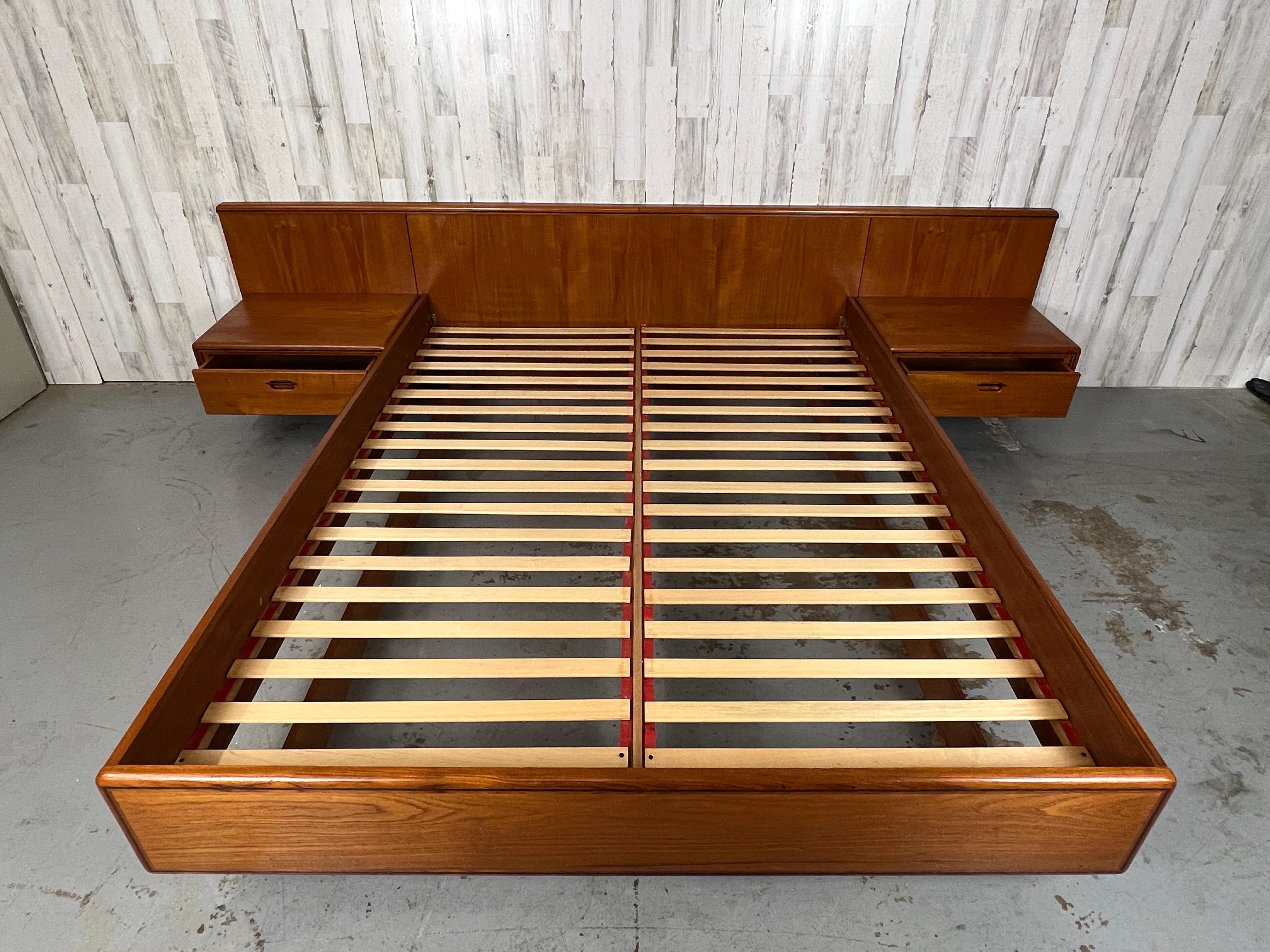 Danish Modern Teak Platform Floating Bed and Nightstands, Queen Sized 6