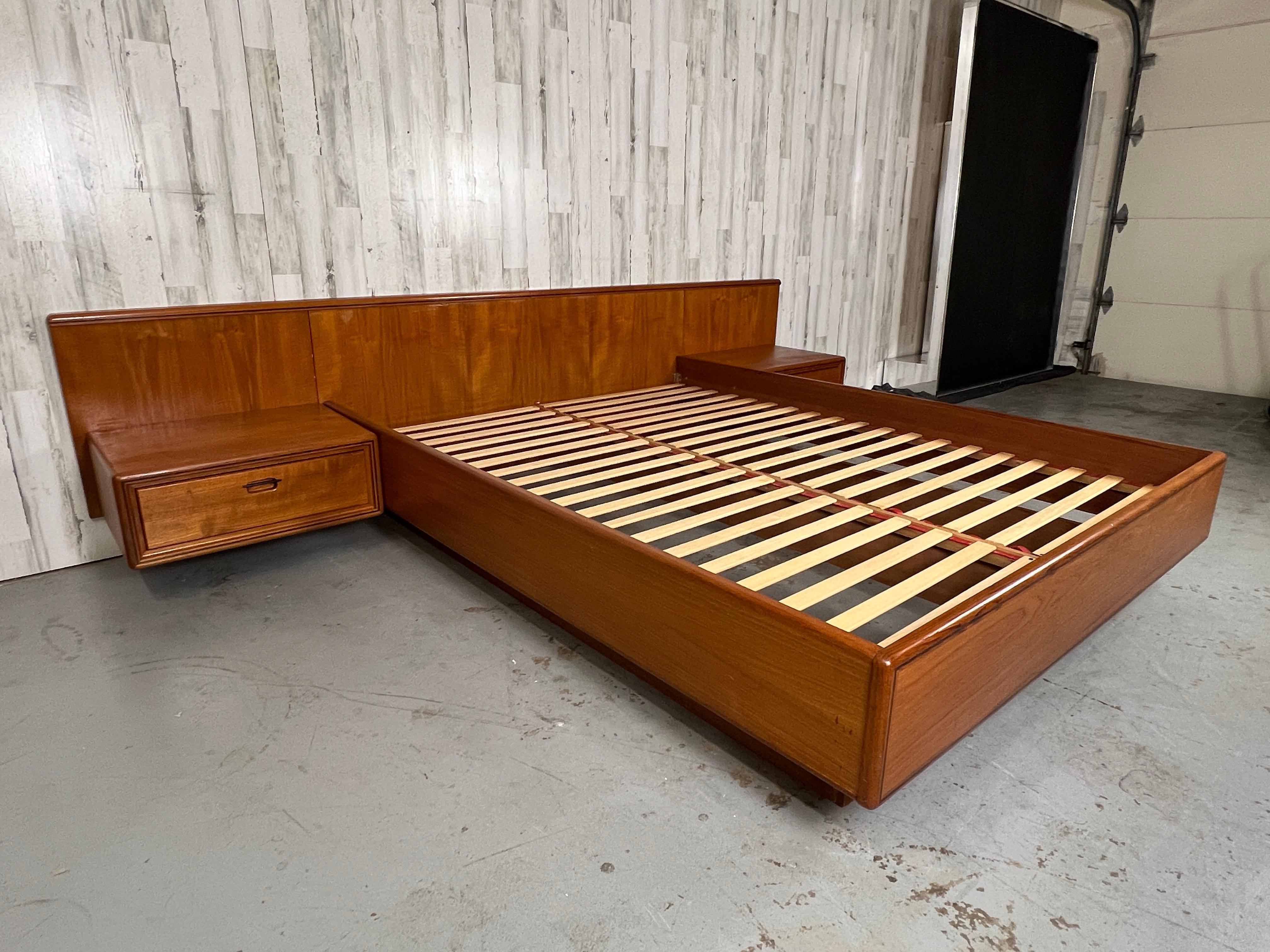 platform bed with nightstands