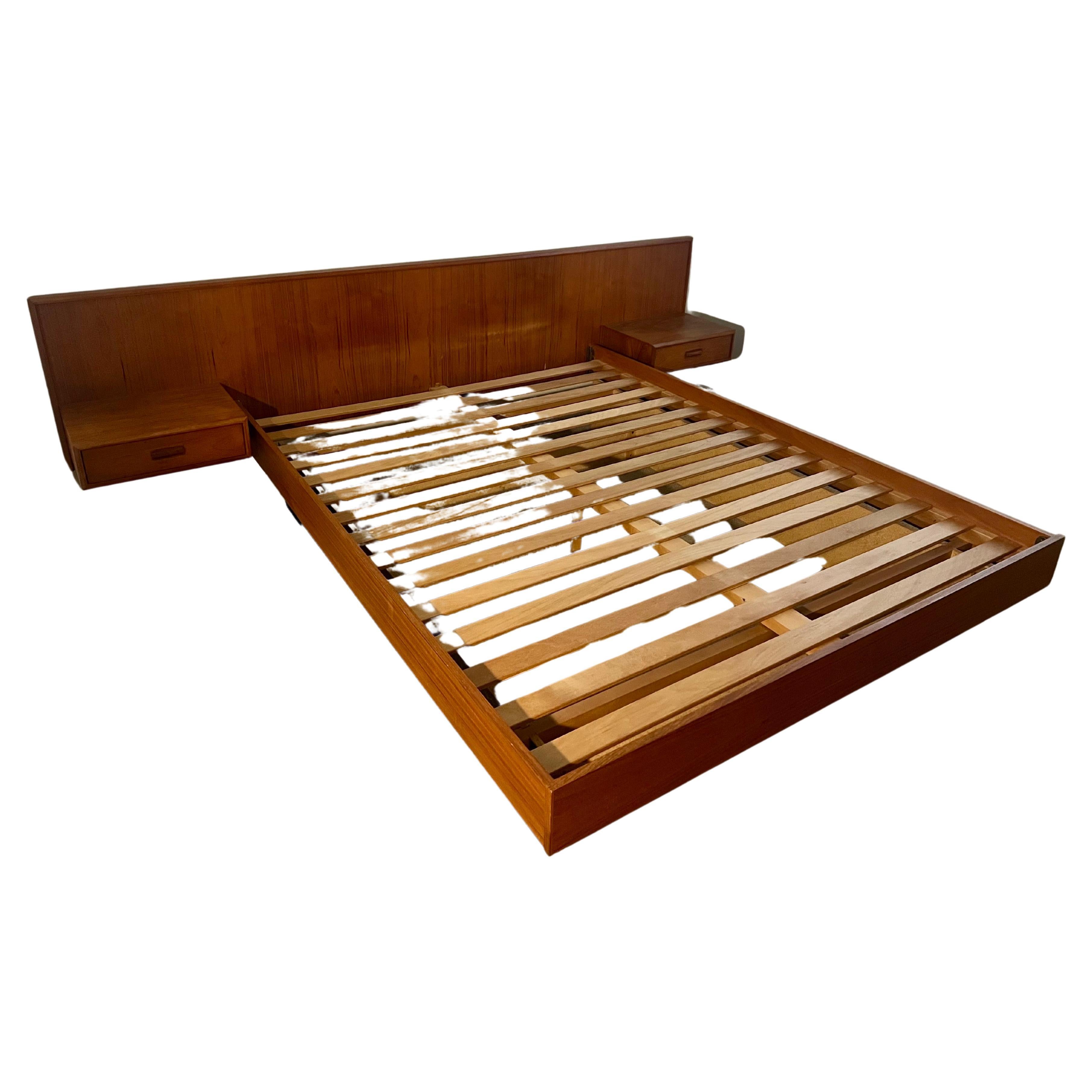 Canadian Danish Modern Teak Queen Platform Bed with Floating Nightstands For Sale