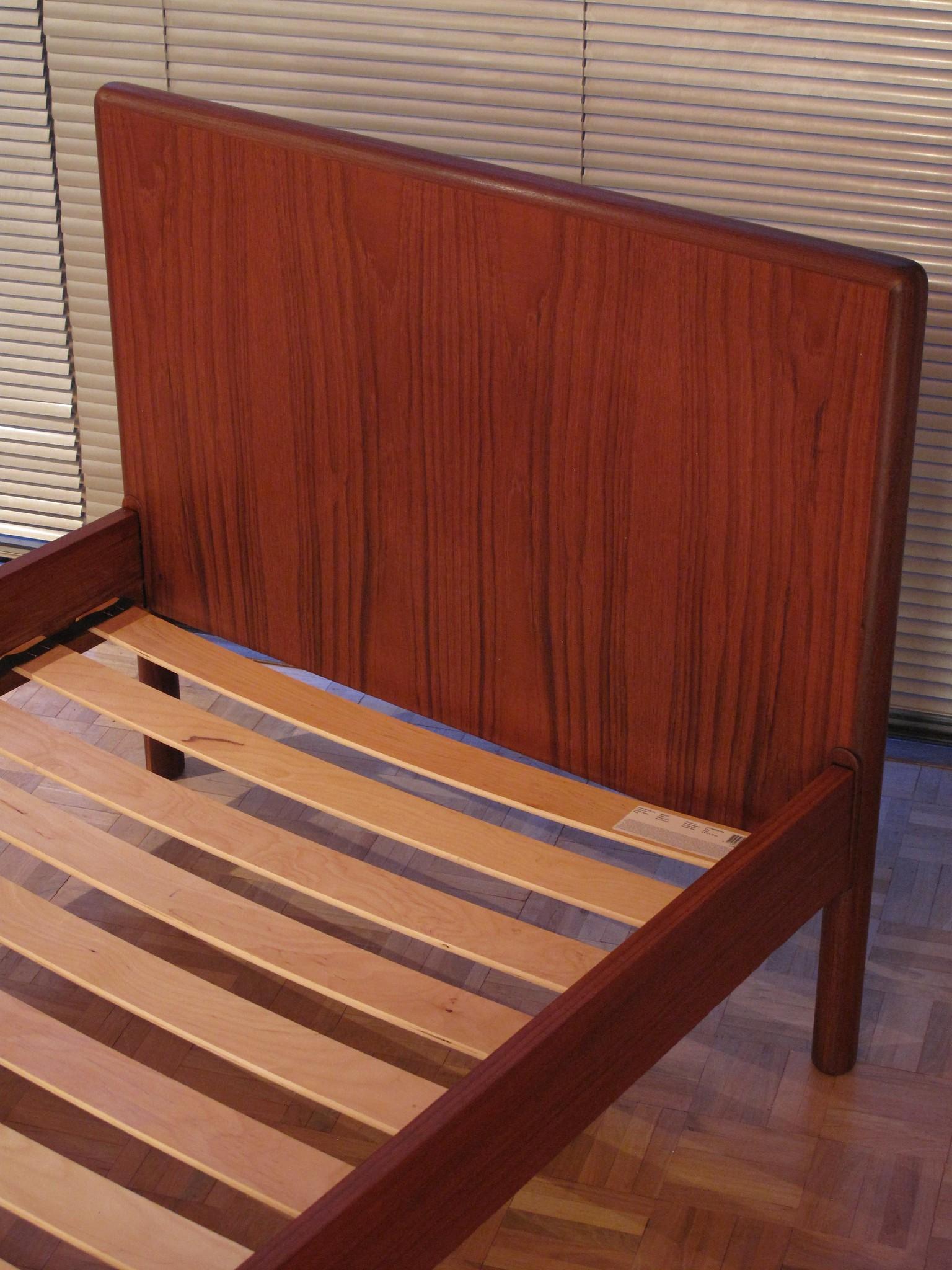 Danish Modern Teak and Rattan Single Bed 6