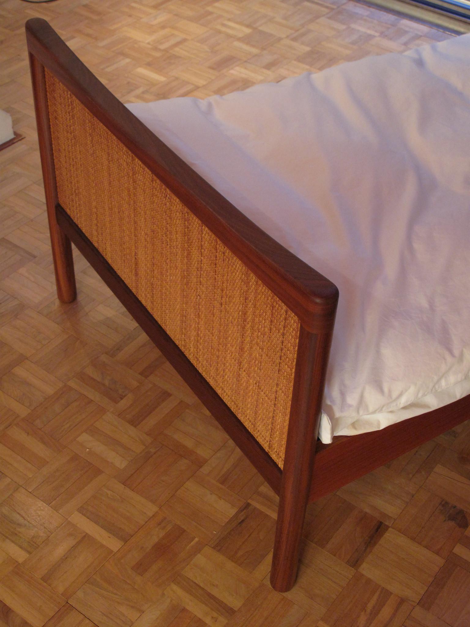 Danish Modern Teak and Rattan Single Bed In Good Condition In Shepperton, Surrey