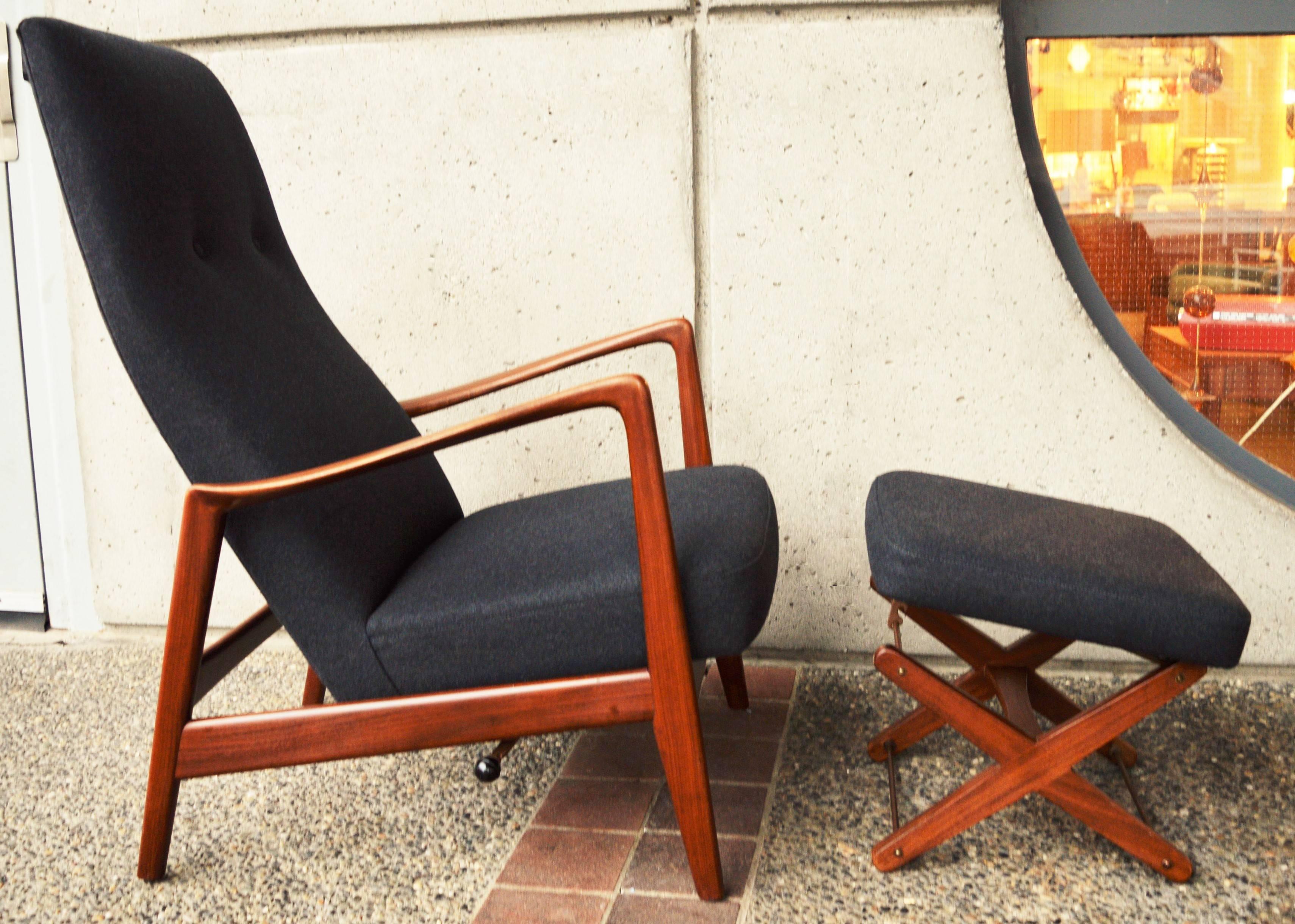 Danish Modern Teak Rocking Chair / Recliner and Ottoman, Charcoal Wool, Norway In Excellent Condition In New Westminster, British Columbia