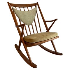 Sedia a dondolo moderna danese in teak di Frank Reenskaug per Bramin