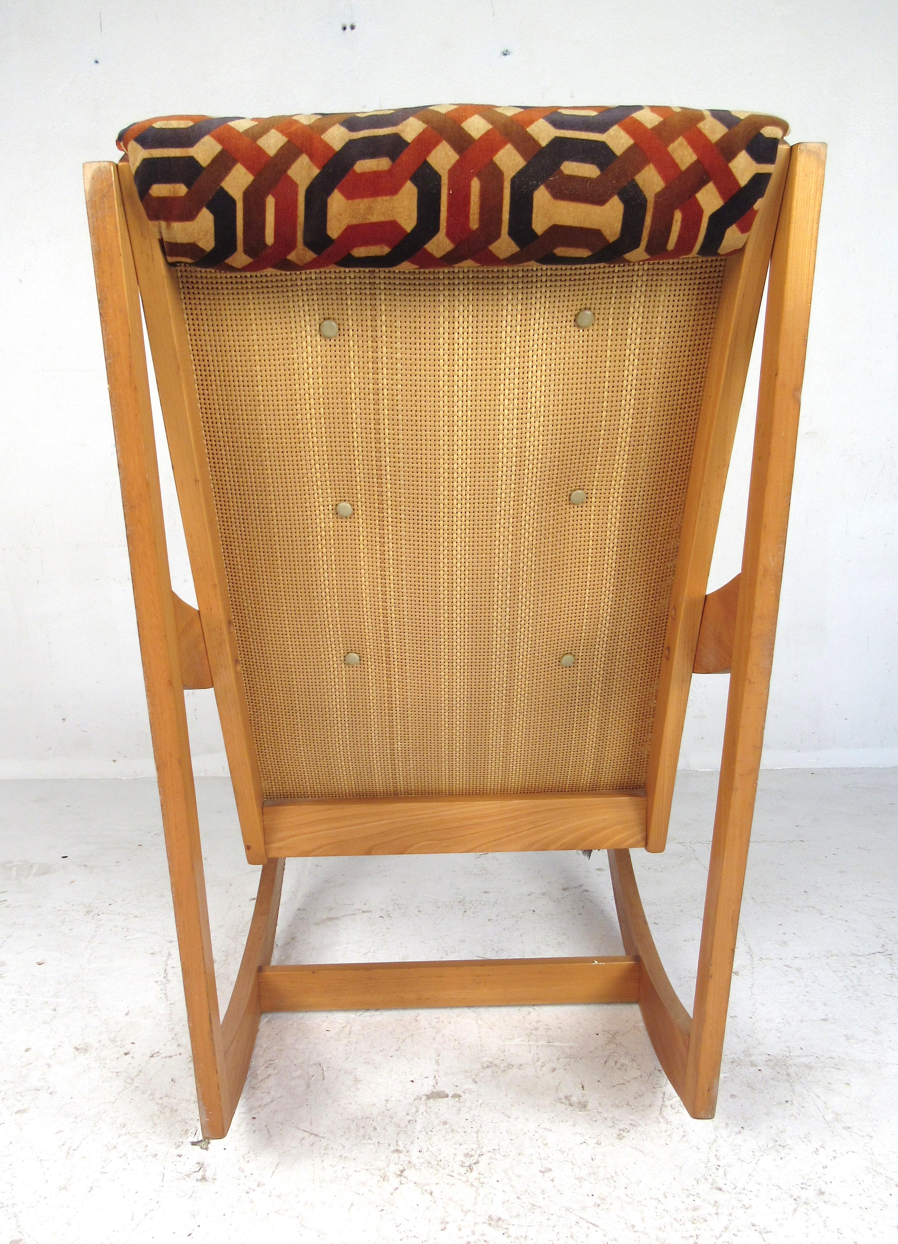 Danois The Moderns Moderns Rocking Chair by Paoli en vente