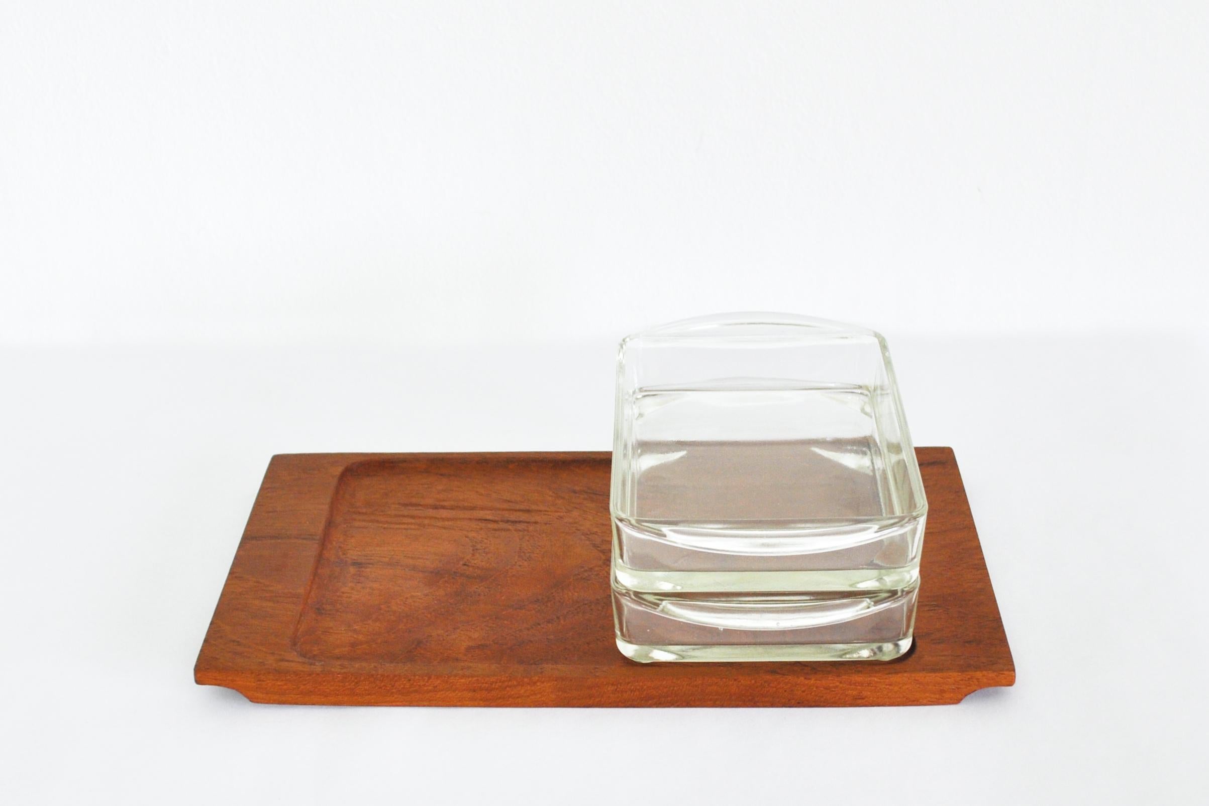 Danish Modern Teak Serving Tray with Glass Bowls by Wiggers, Denmark, 1960s In Good Condition In Vordingborg, DK