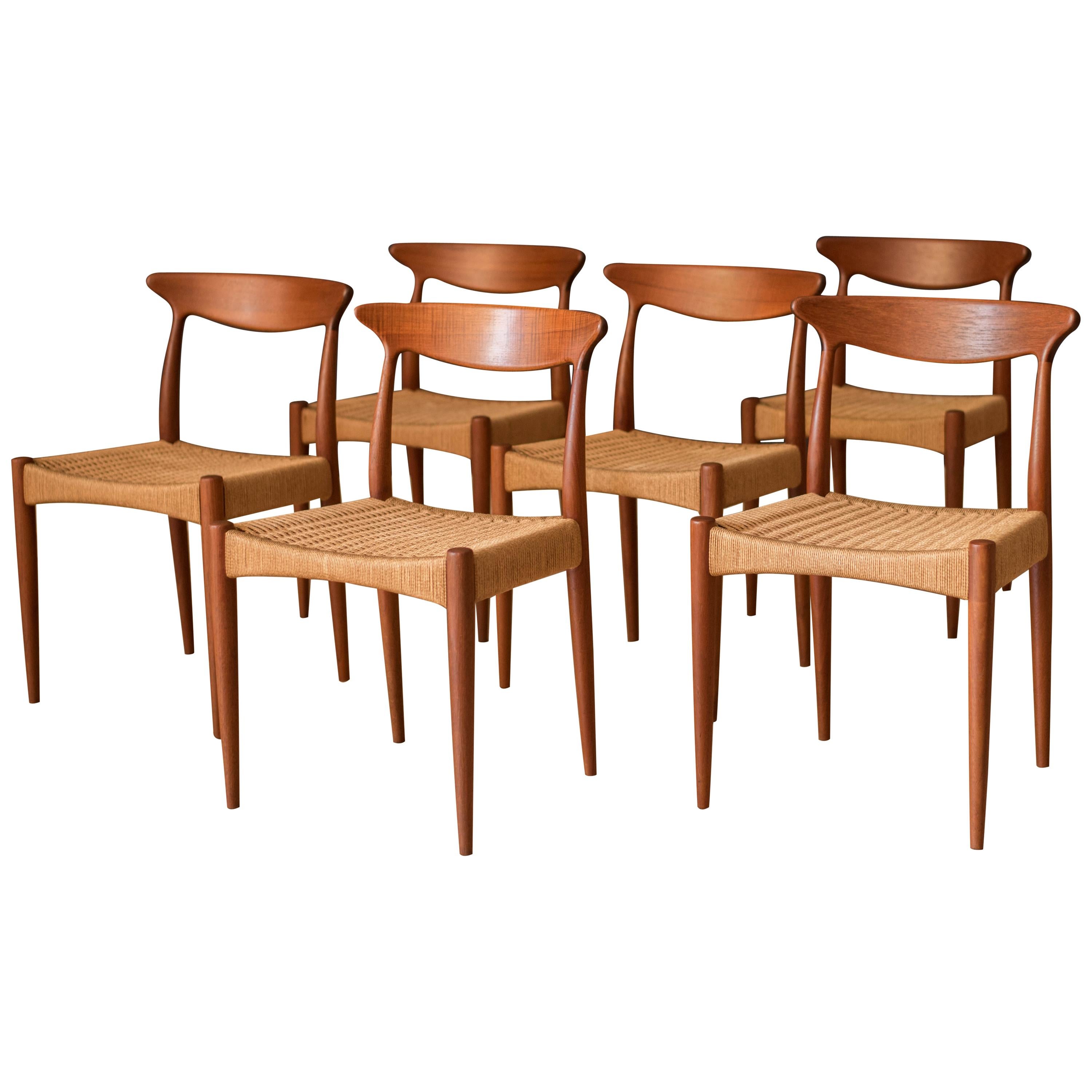 Danish Modern Teak Set of Six Arne Hovmand-Olsen Dining Chairs for Mogens Kold