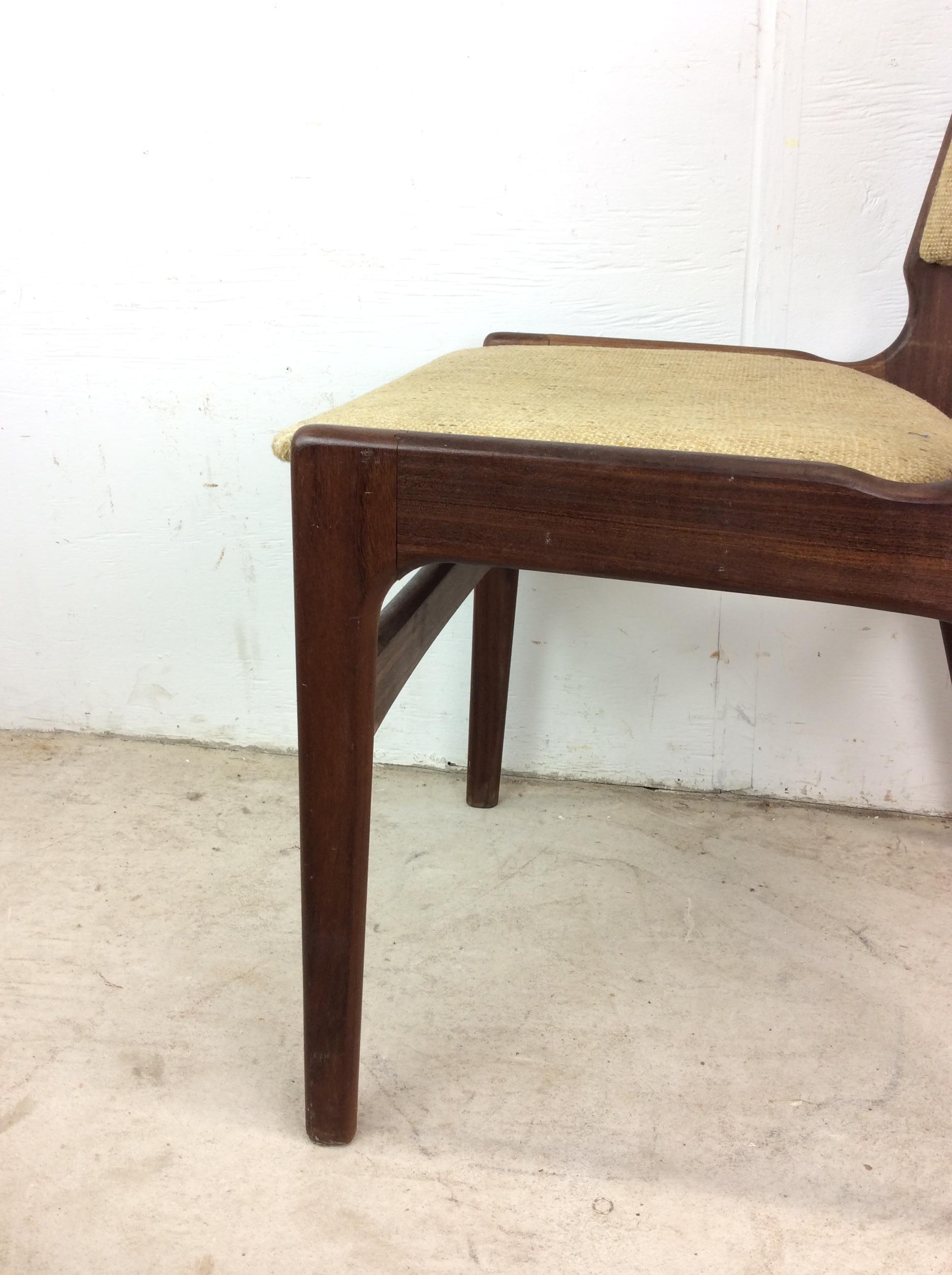 Sedia danese moderna in teak con tappezzeria vintage in vendita 5