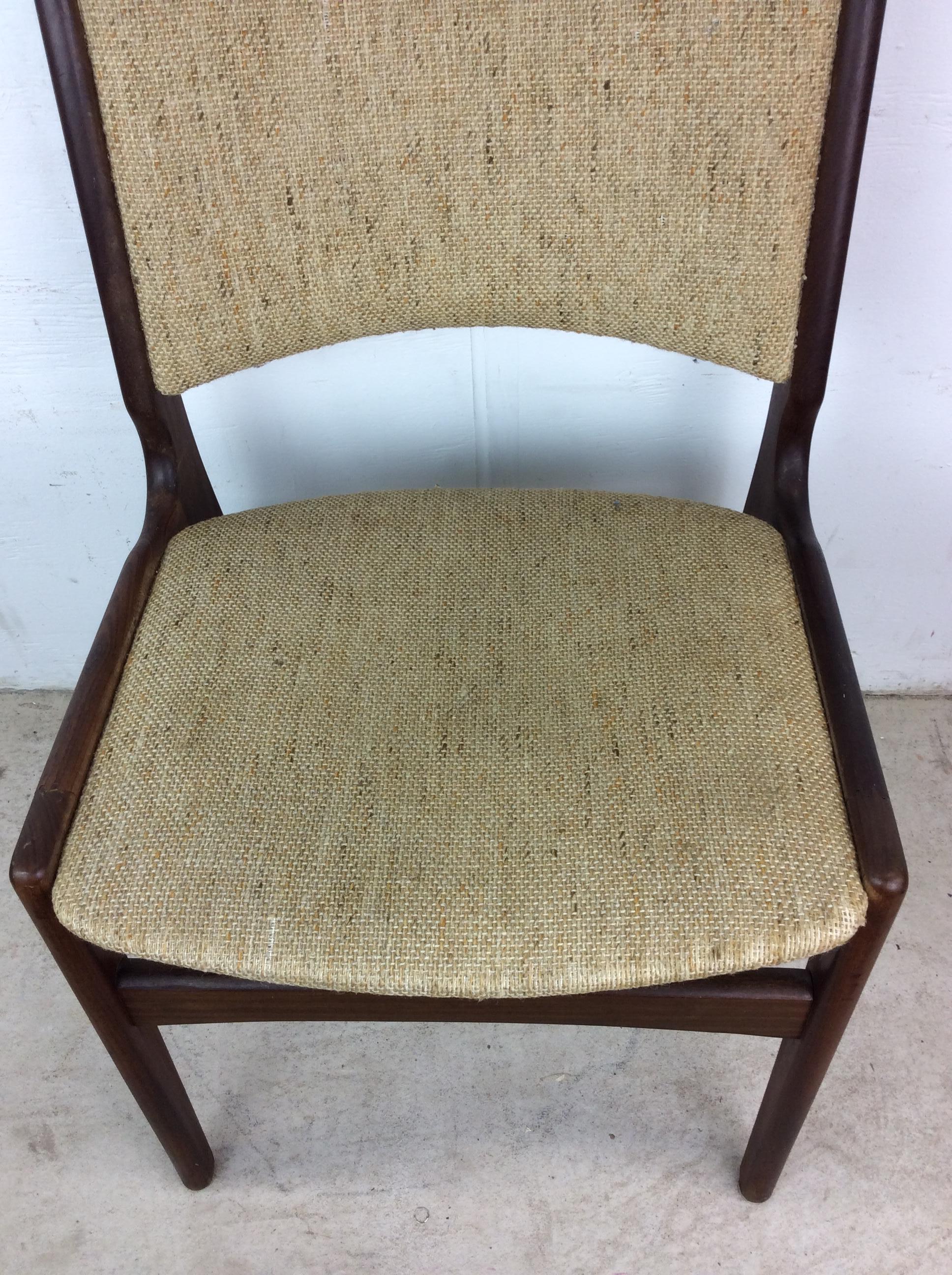 XX secolo Sedia danese moderna in teak con tappezzeria vintage in vendita