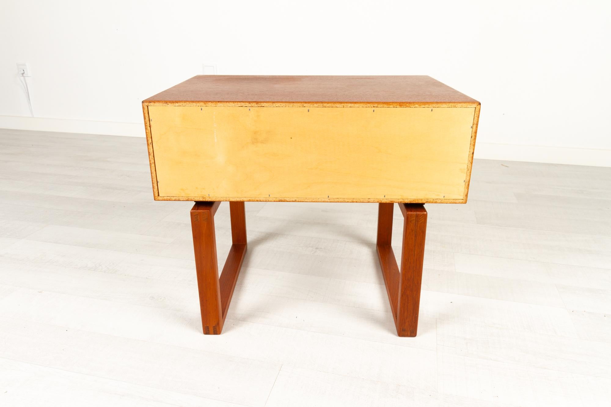 Danish Modern Teak Side Table, 1960s 15
