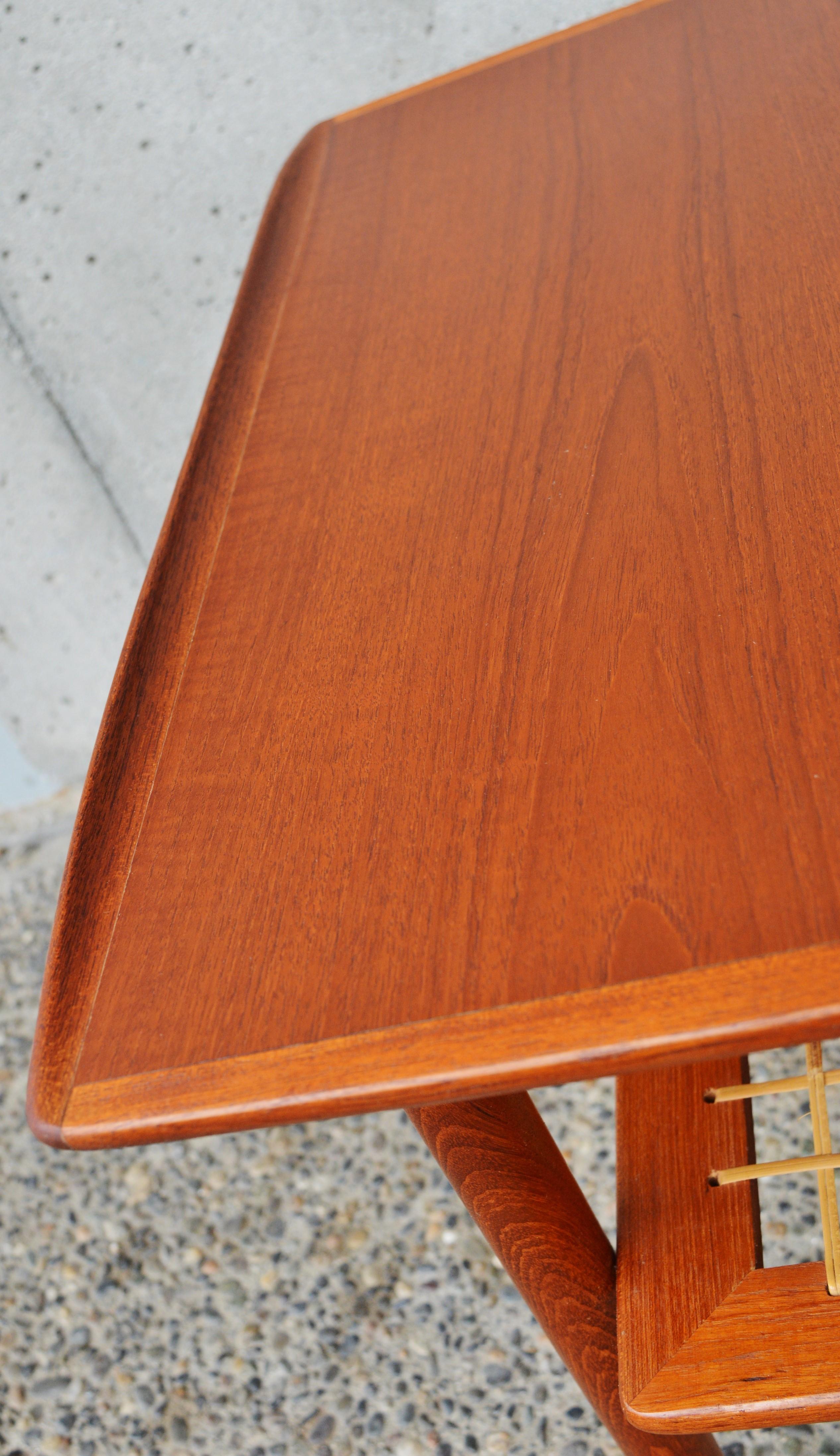 Mid-Century Modern Danish Modern Teak Side Table Flared Edges, Lower Cane Shelf