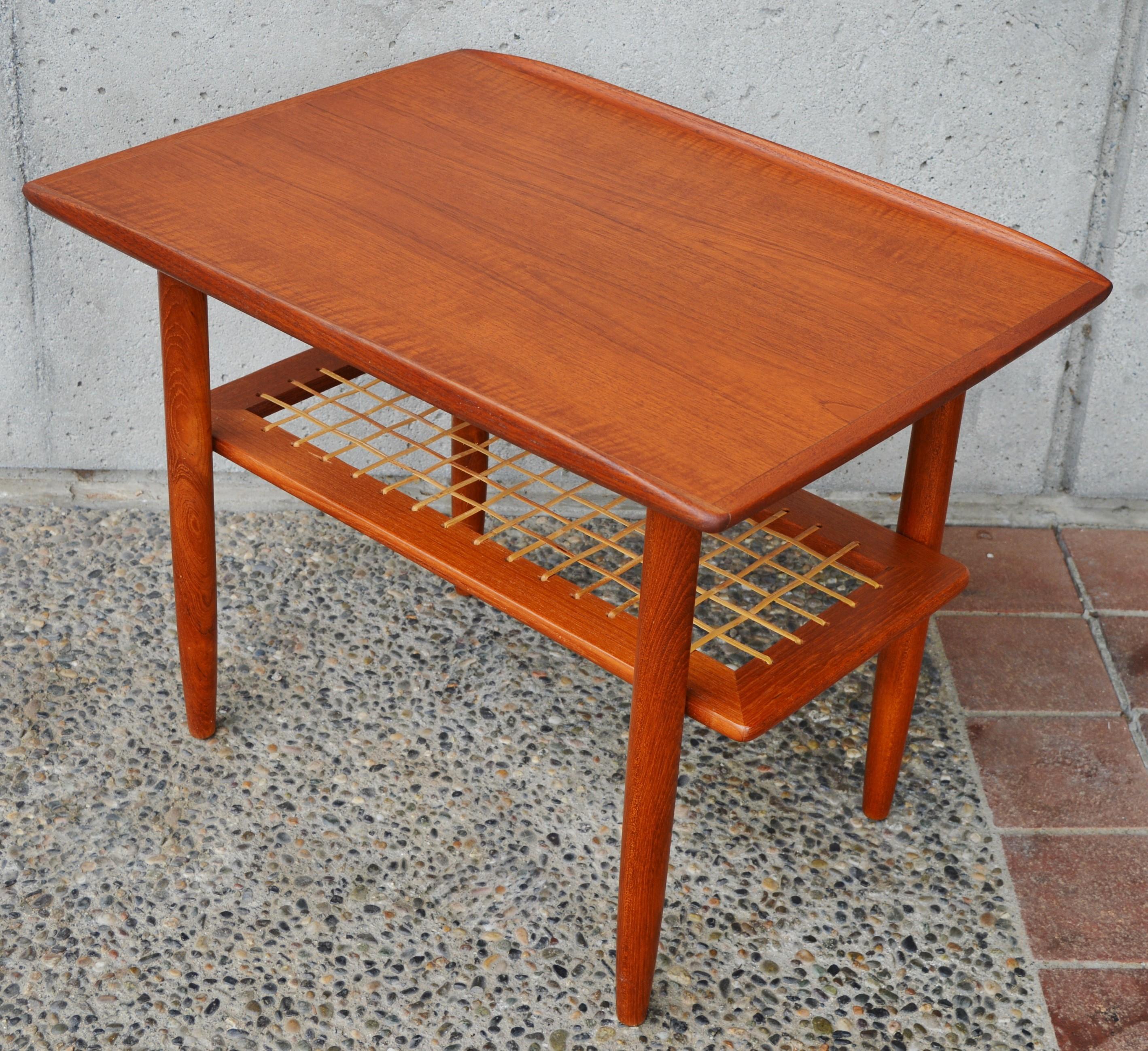 Danish Modern Teak Side Table Flared Edges, Lower Cane Shelf 1