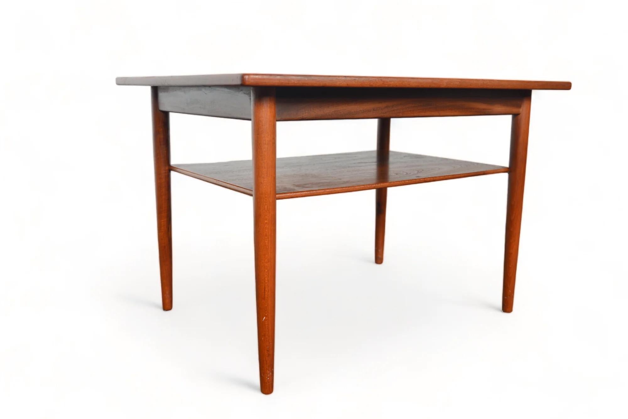 20th Century Danish Modern Teak Side Table With Lower Rack For Sale