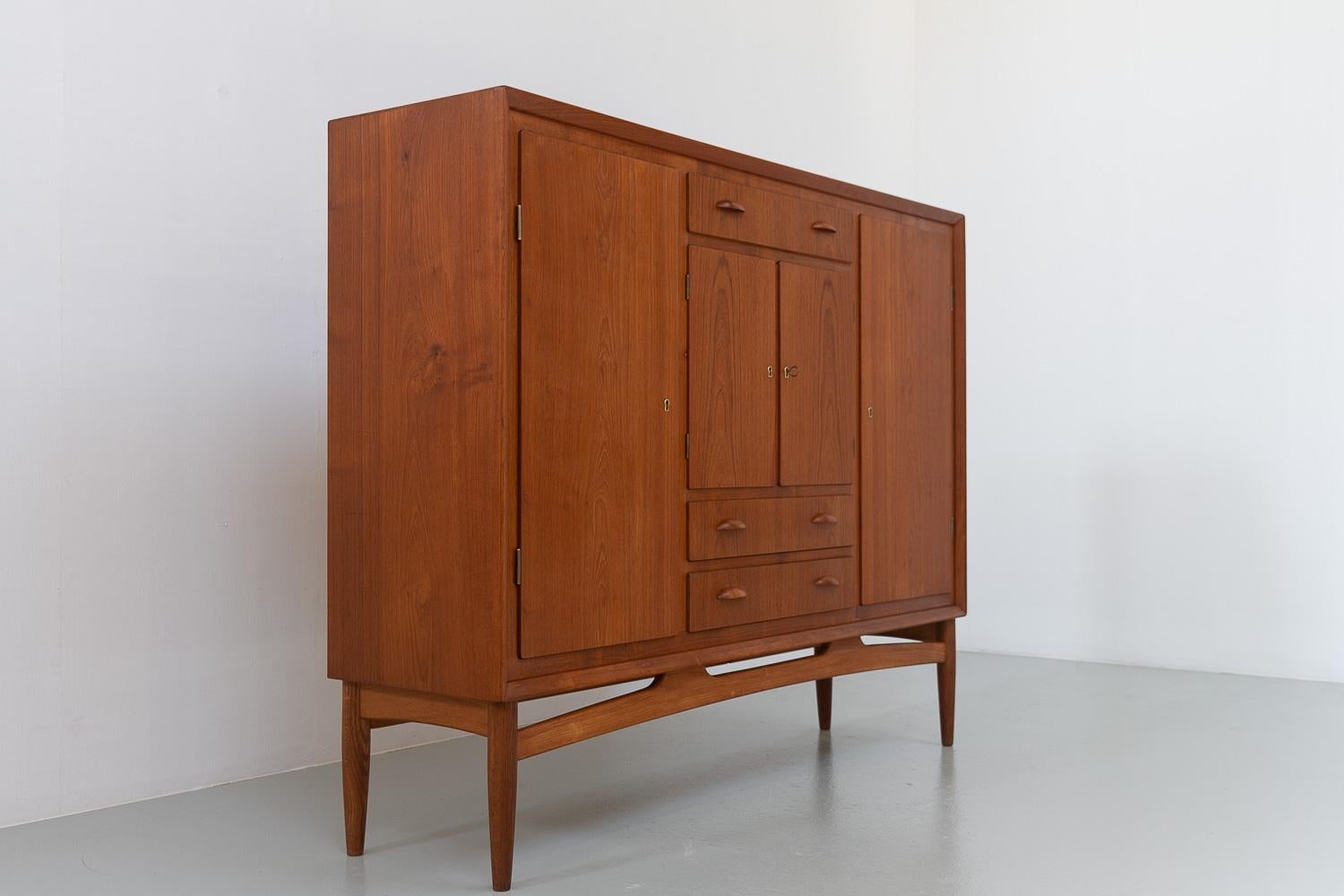Scandinavian Modern Danish Modern Teak Sideboard, 1950s. For Sale