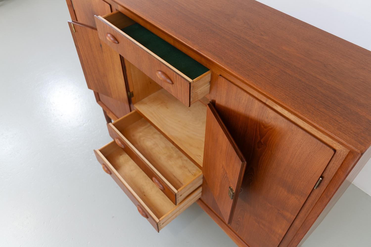 Danish Modern Teak Sideboard, 1950s. For Sale 2