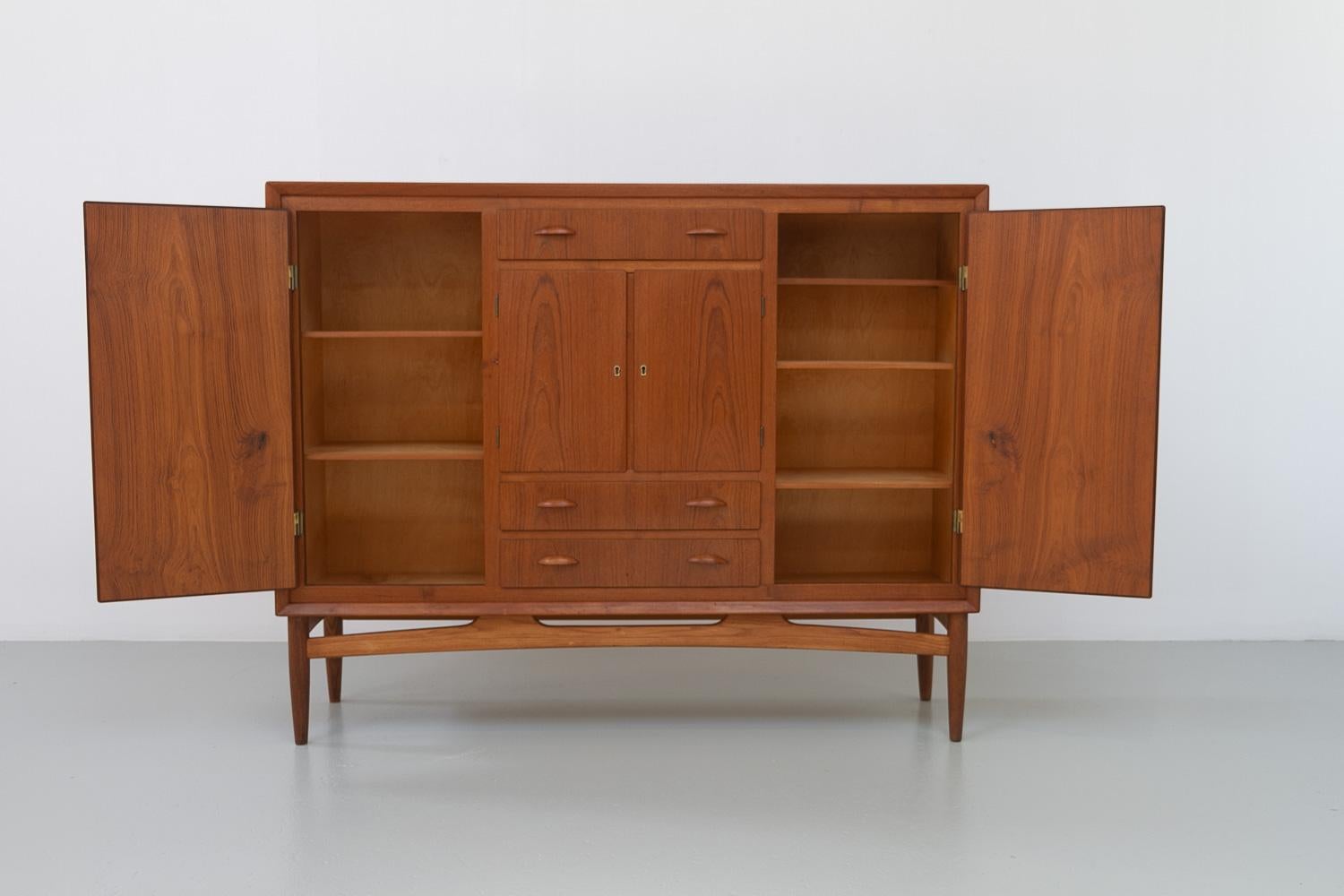Danish Modern Teak Sideboard, 1950s. For Sale 4