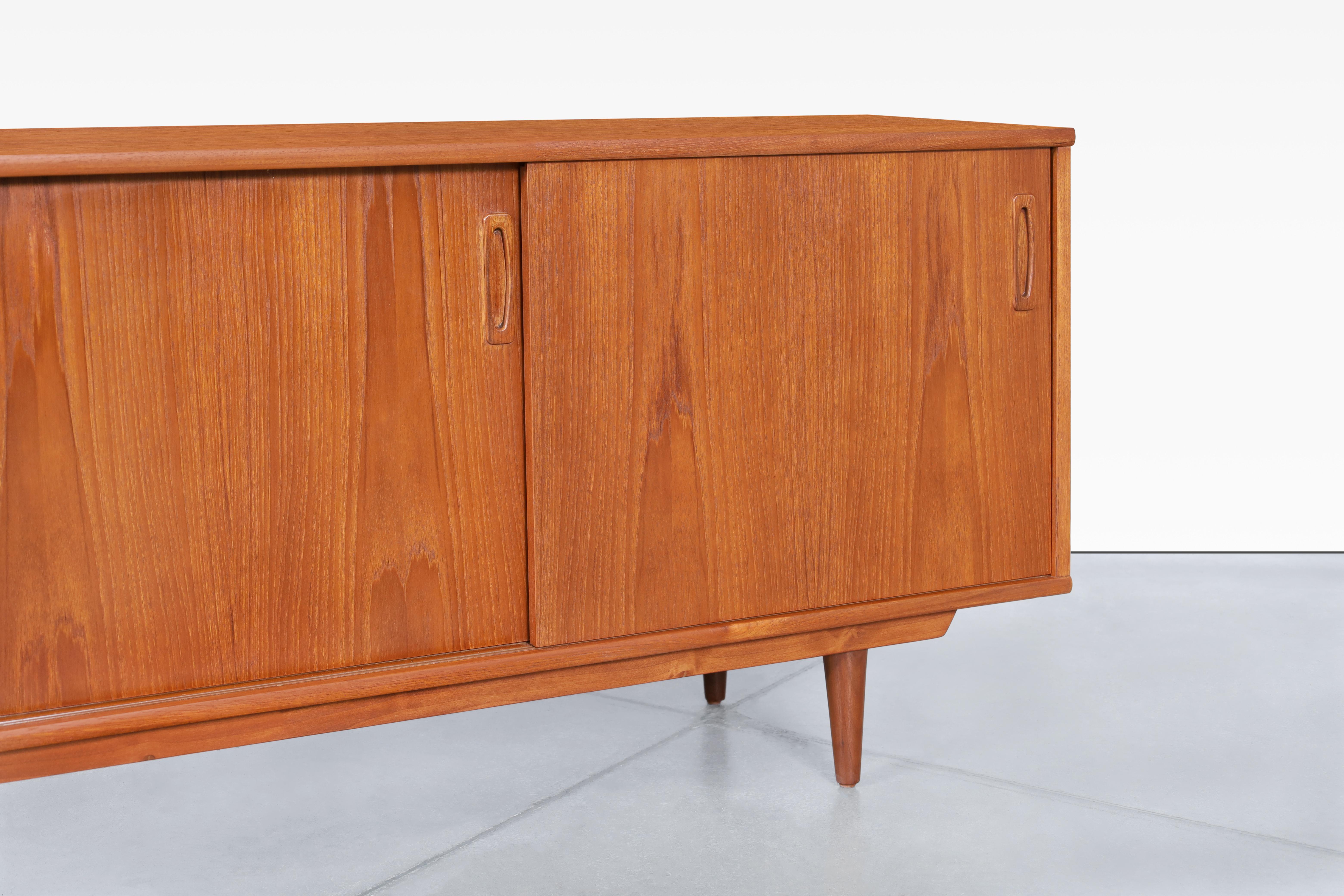 Danish Modern Teak Sideboard by Dyrlund 2