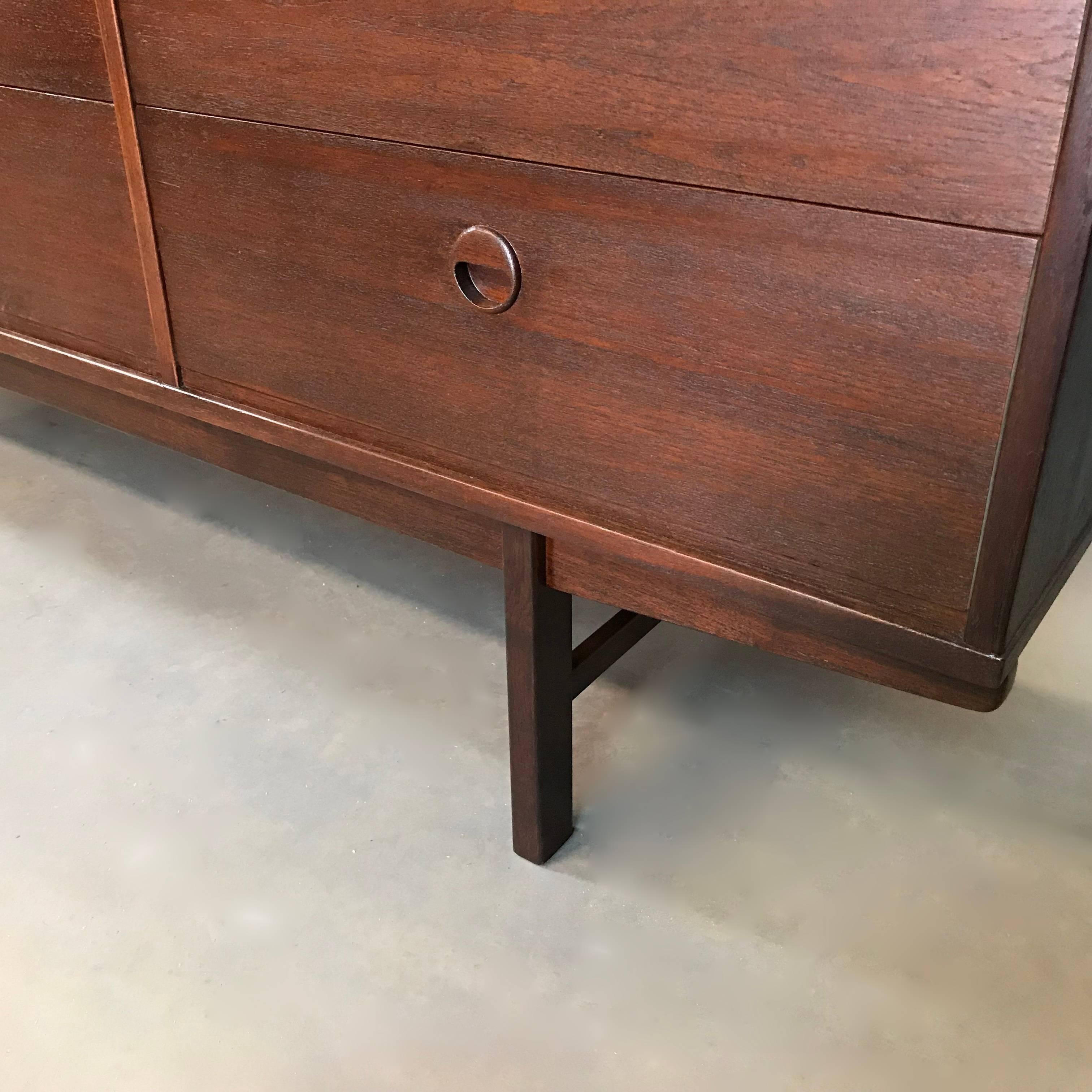 Danish Modern Teak Sideboard Credenza by Folke Ohlsson for DUX In Excellent Condition In Brooklyn, NY