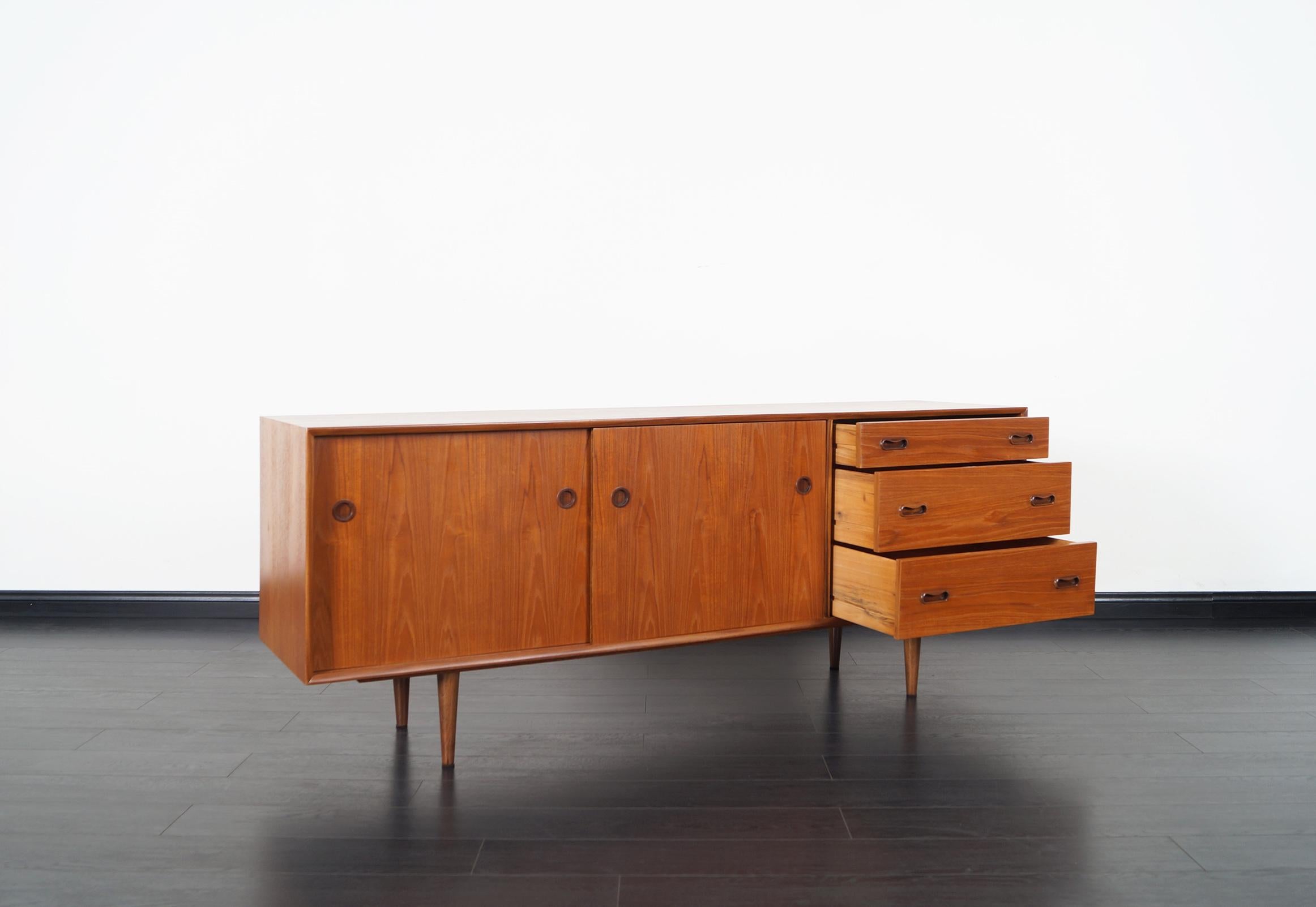 Danish Modern Teak Sideboard In Excellent Condition In North Hollywood, CA