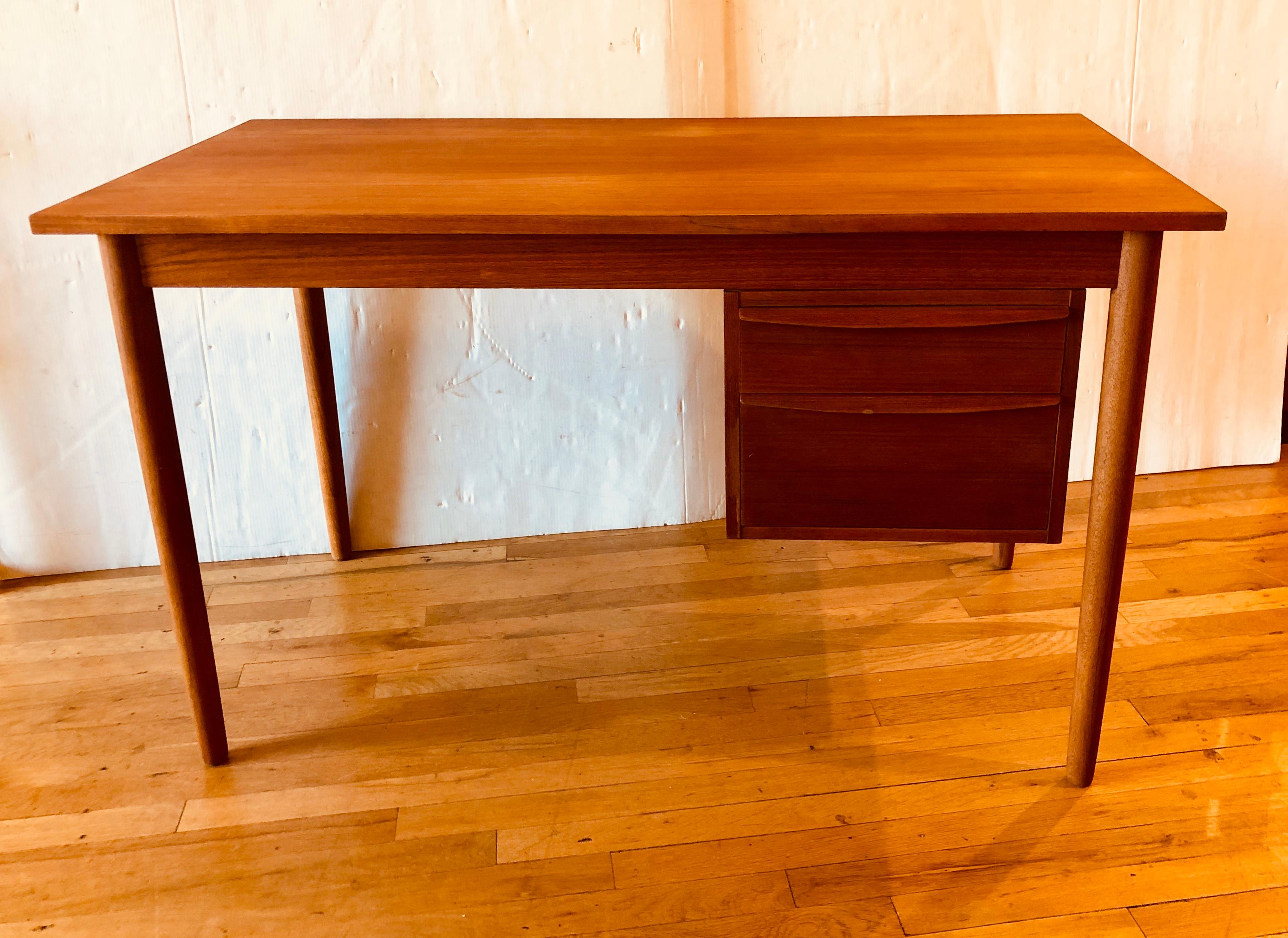 Danish Modern Teak Small Desk with Sliding Drawers for Left & Right Sided Person 3