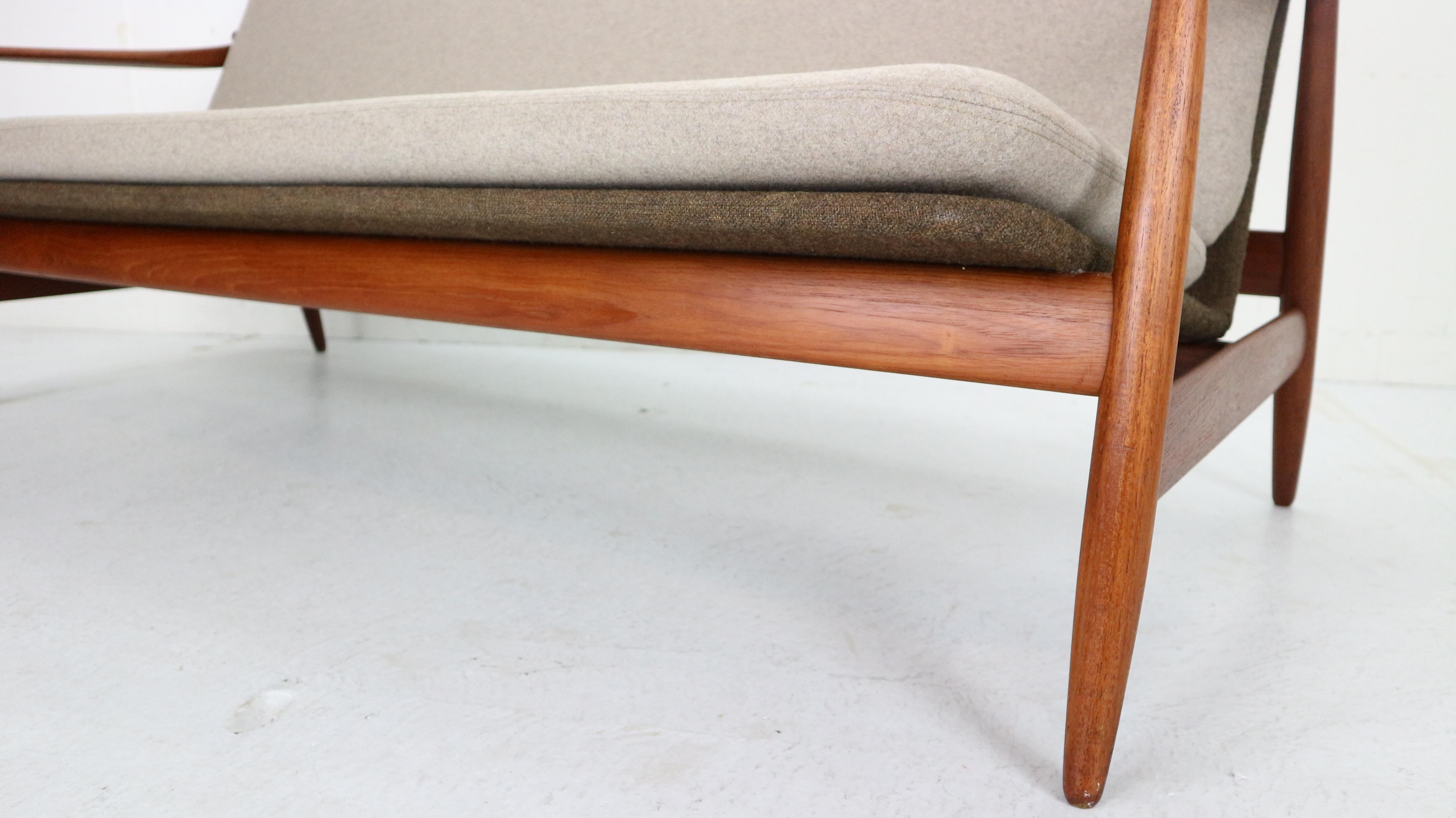 Danish Modern Teak Sofa by Poul M. Volther for Frem Rojle, 1960, Denmark 6