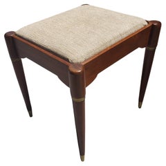 Tabouret moderne danois en teck avec pieds fuselés cannelés et rangement, vers 1970
