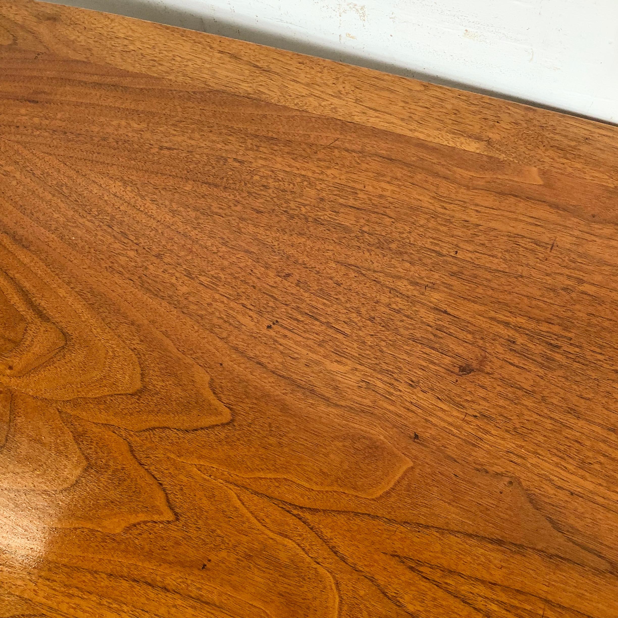 Dänischer Moderner Teakholz Surfbrett Couchtisch im Angebot 7